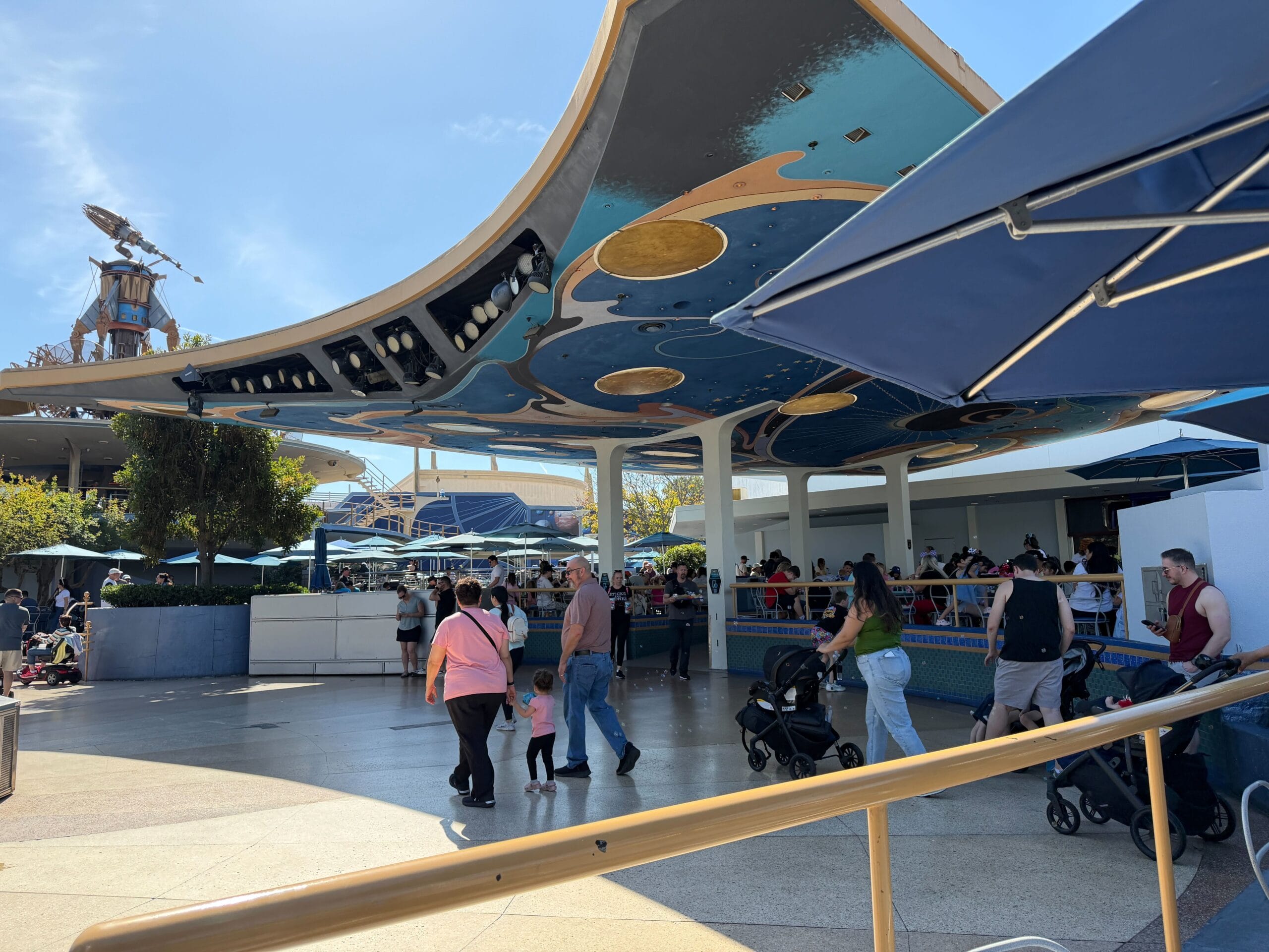 Refurbished Galactic Grill Seating Area Reopens in Disneyland