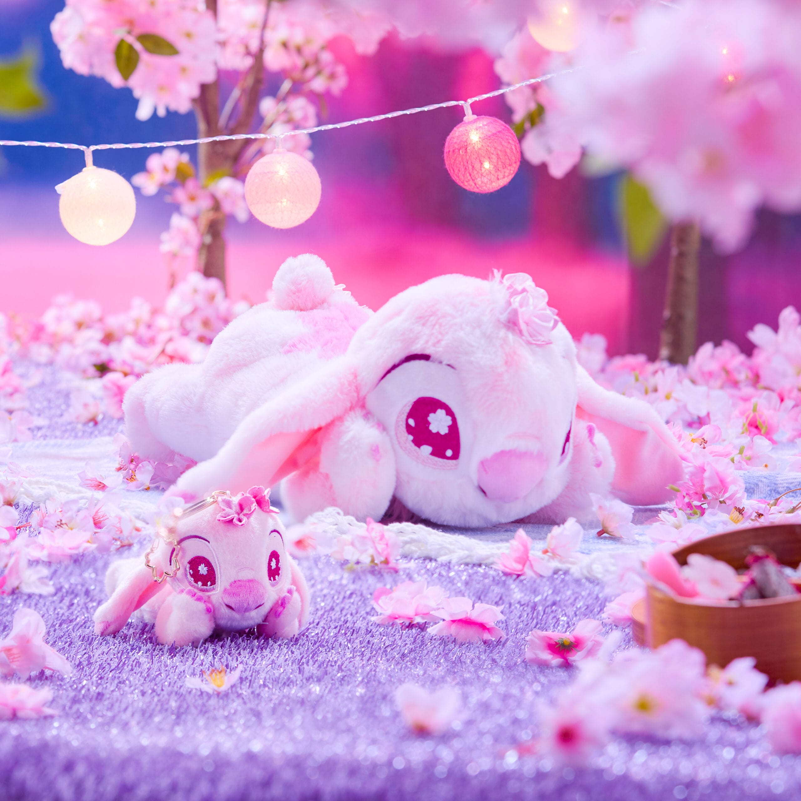 Winnie the Pooh, Stitch, Chip 'n' Dale, Marie Urupocha-Chan Sakura