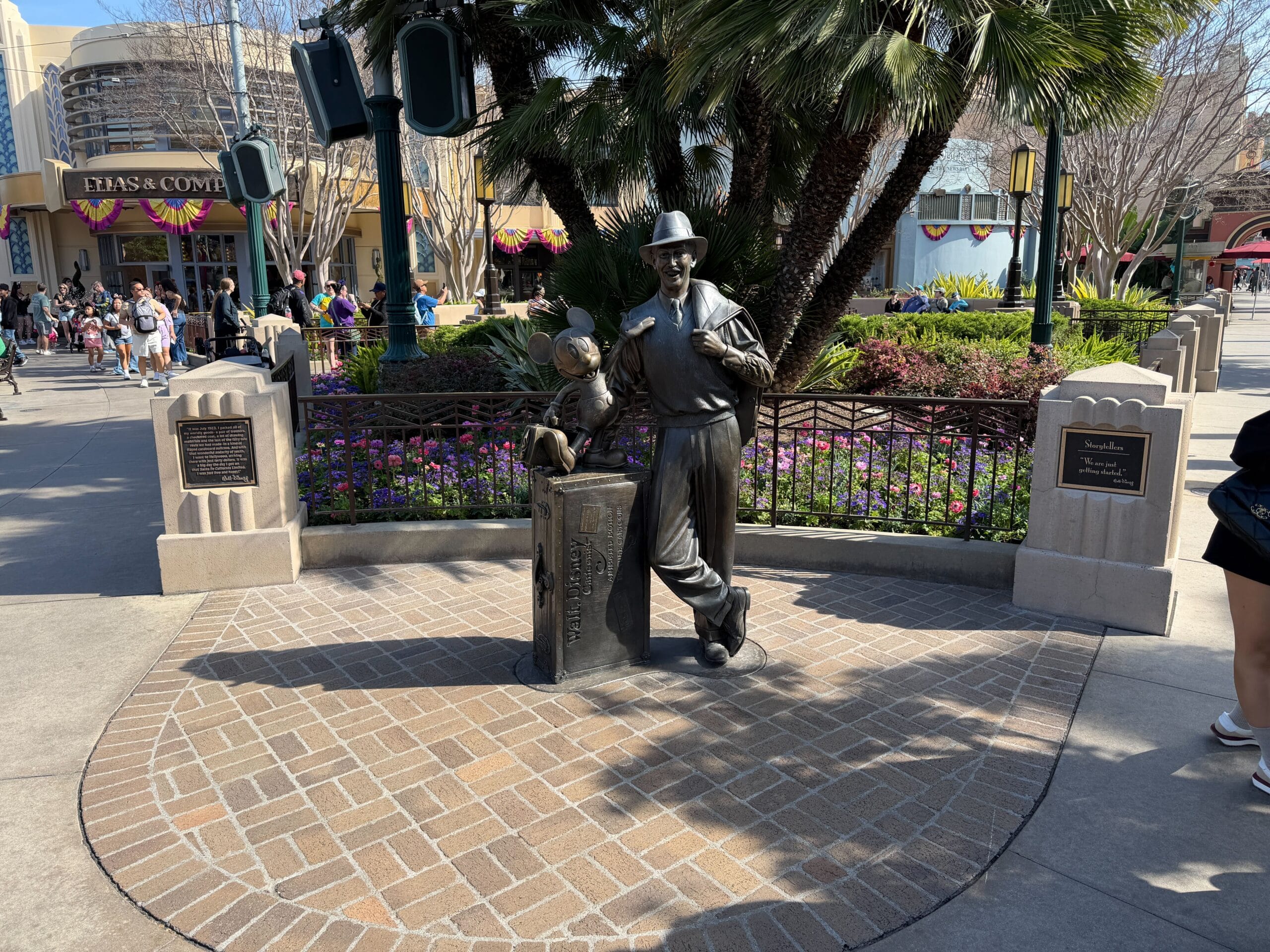 Walt & Mickey ‘Storytellers’ Statue Now Visible Again at Disney California Adventure