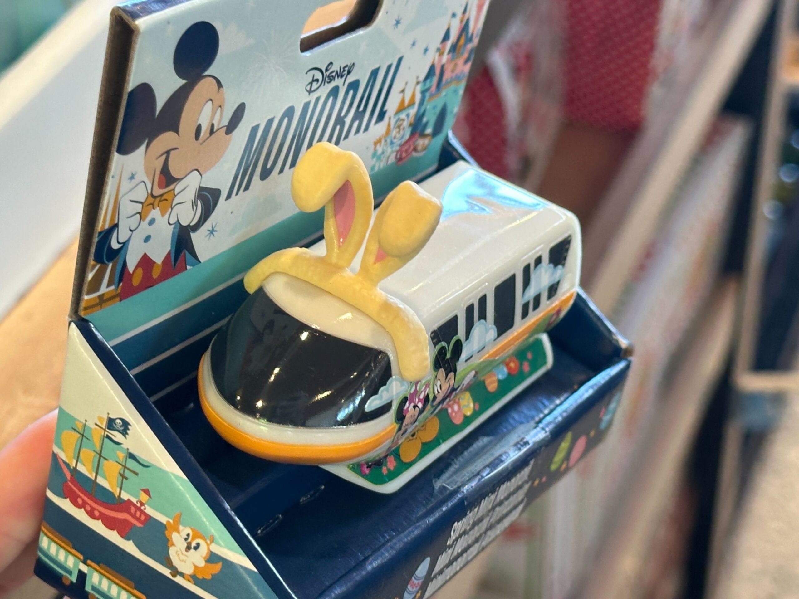 Pull-back Monorail Easter toy