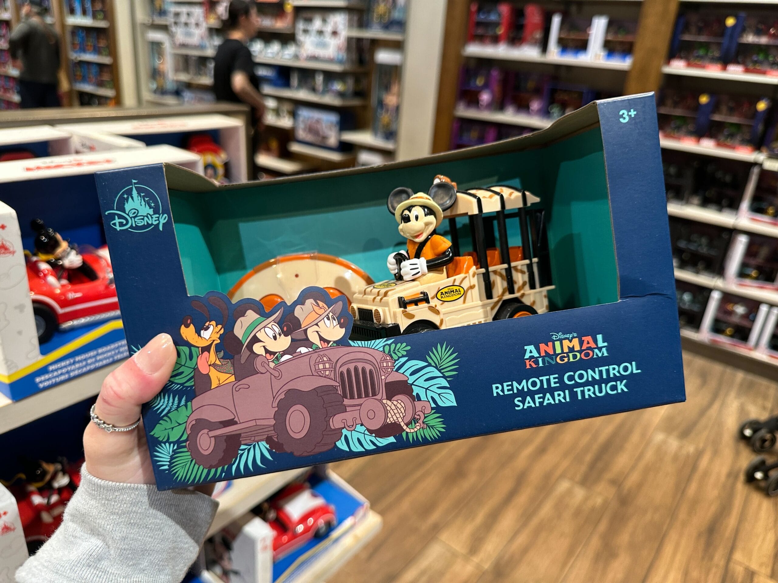 Redesigned Kilimanjaro Safaris RC Car & Figurine Set From Disney's Animal Kingdom
