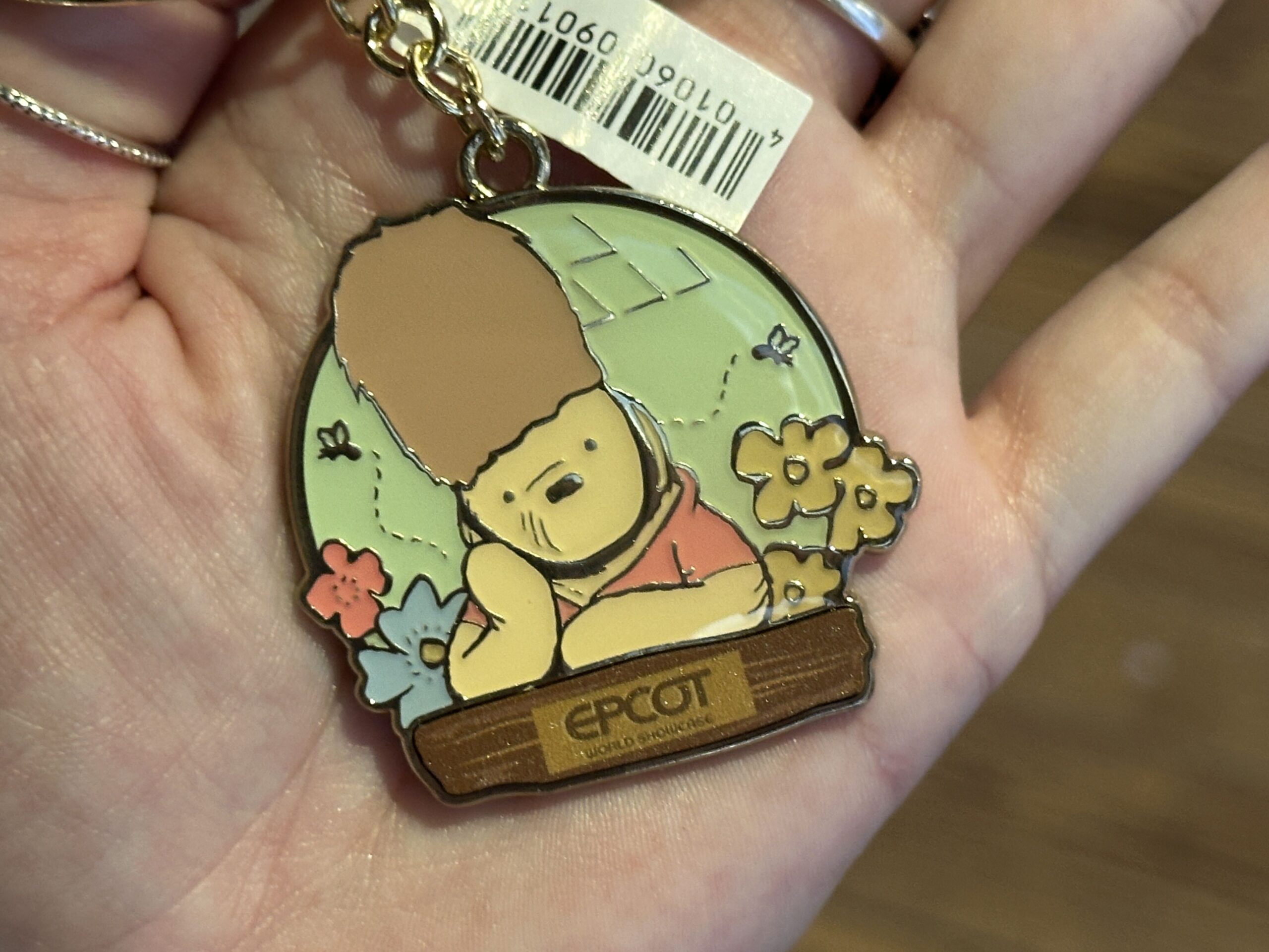 UK Pavilion Winnie the Pooh Keychain.