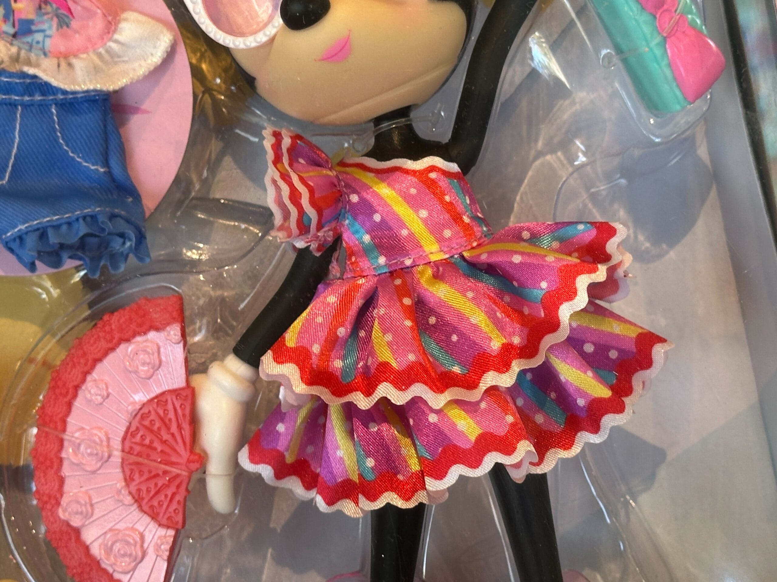 New Parks-Inspired Minnie Mouse Fashion Doll at Disney World