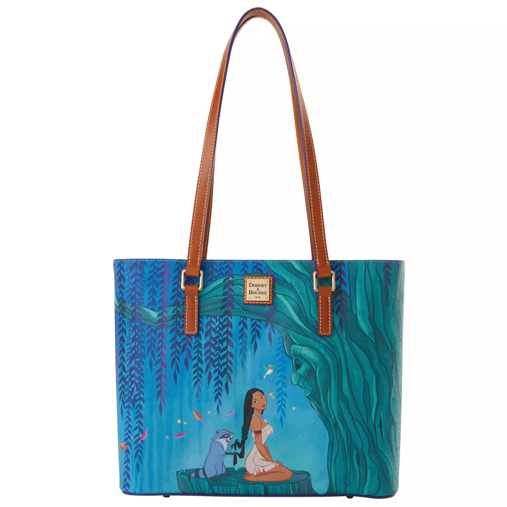 Pocahontas destaca en los accesorios de Dooney & Bourke en la tienda Disney