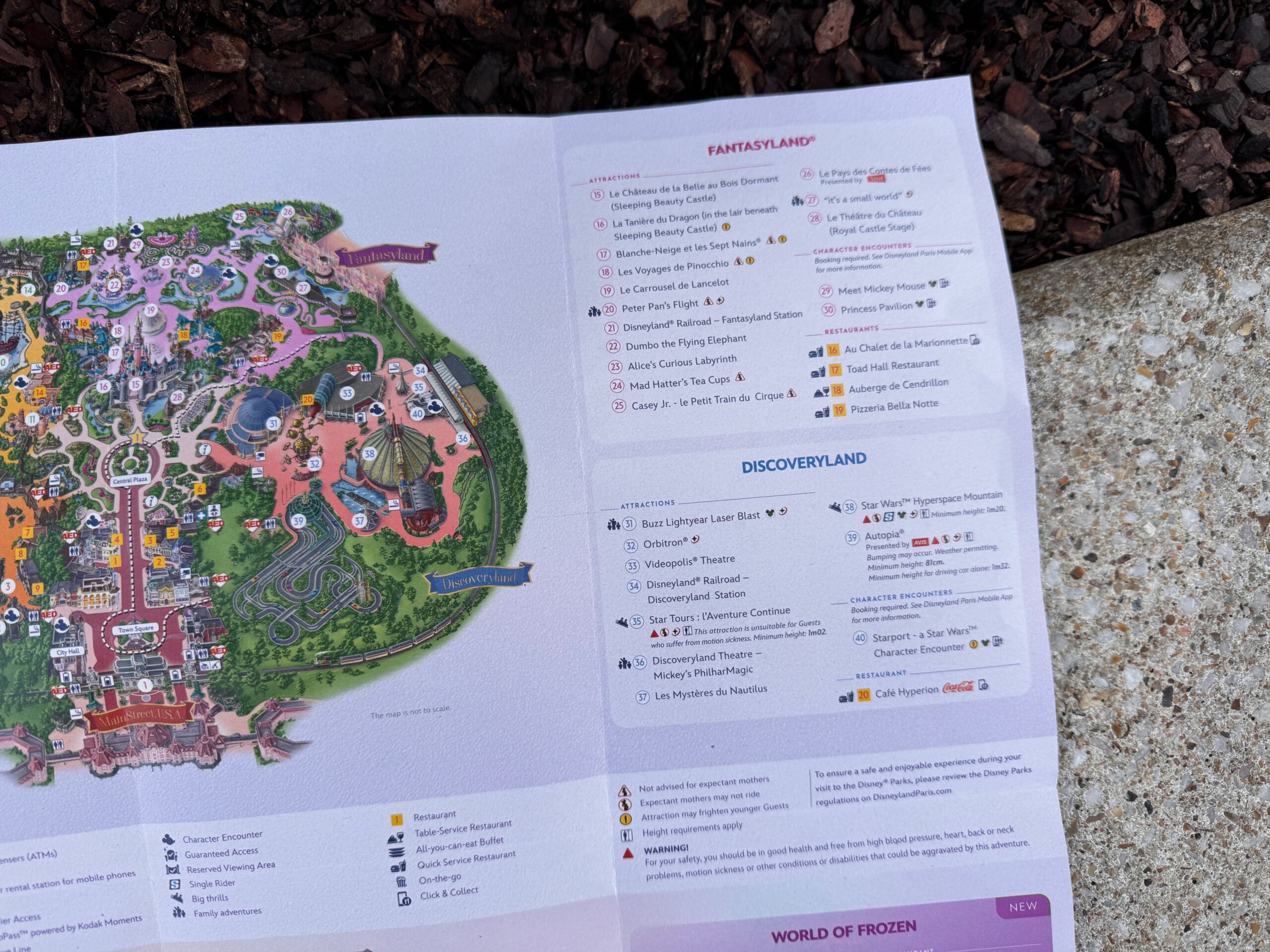 DLP updated guidemap featuring Disney Adventure World