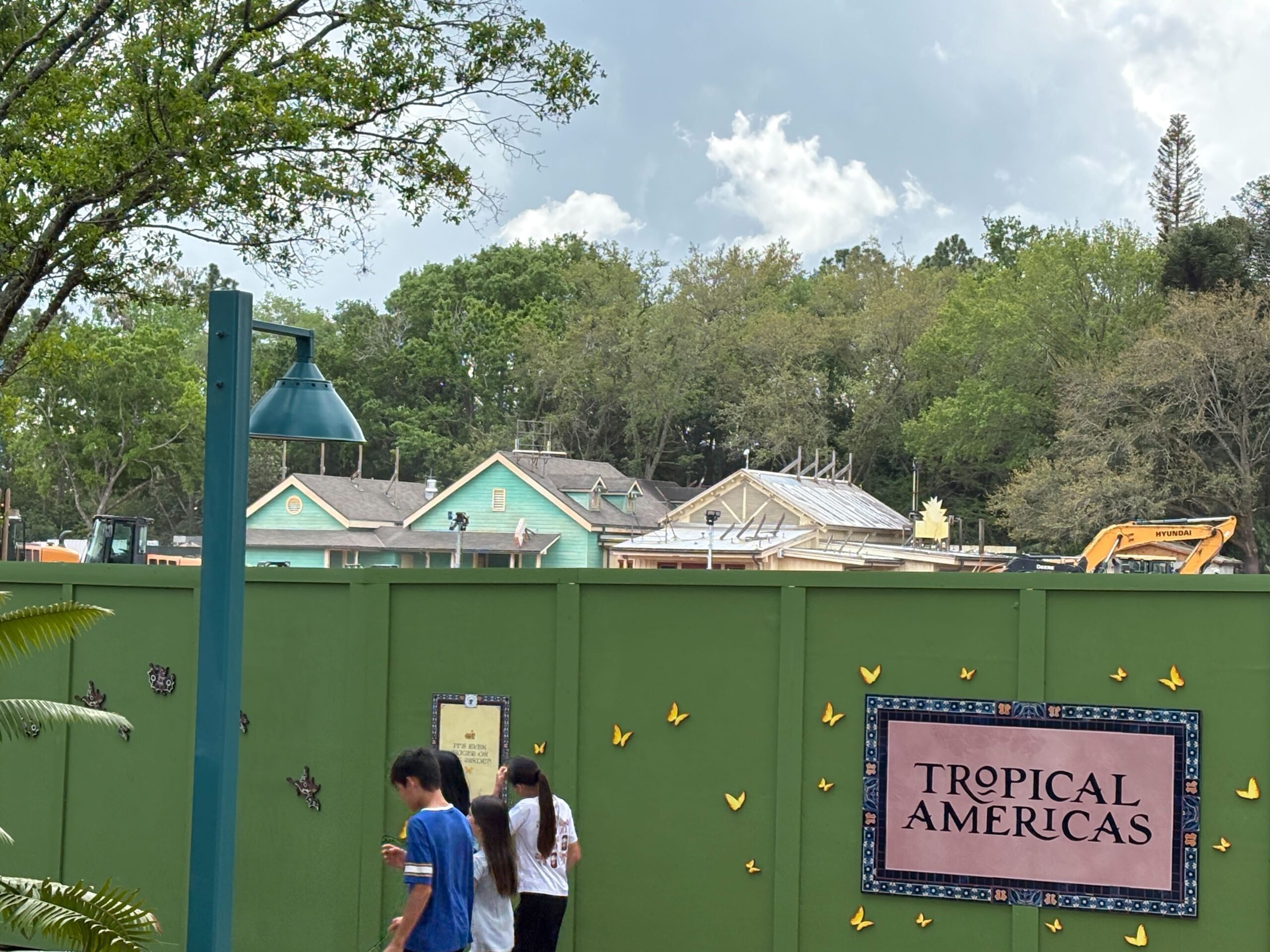 Restaurantosaurus and Dino-Bites Signs Extinct at Future Tropical Americas Site