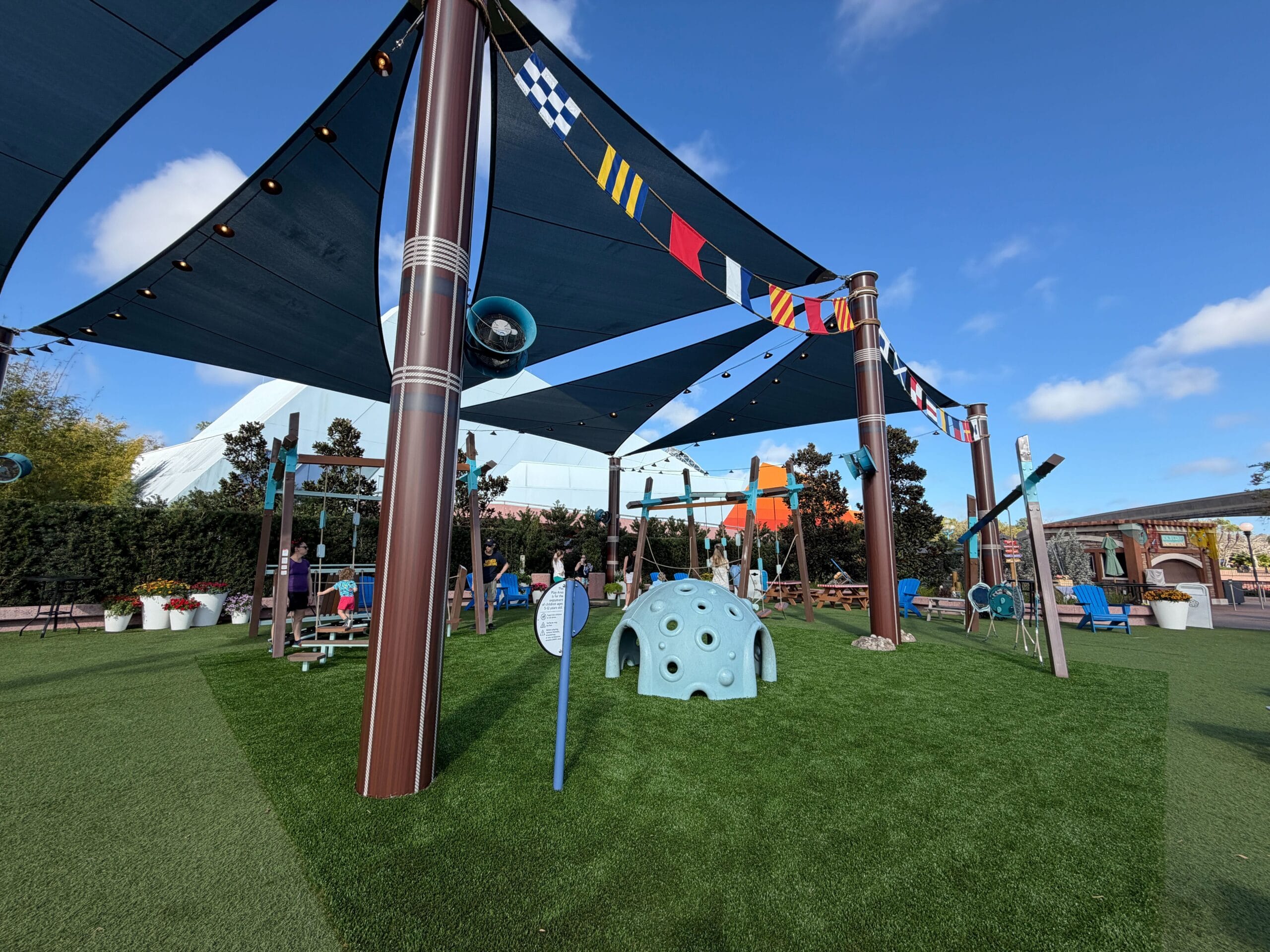 Playalong Bay Playground Presented by Smucker’s Uncrustables