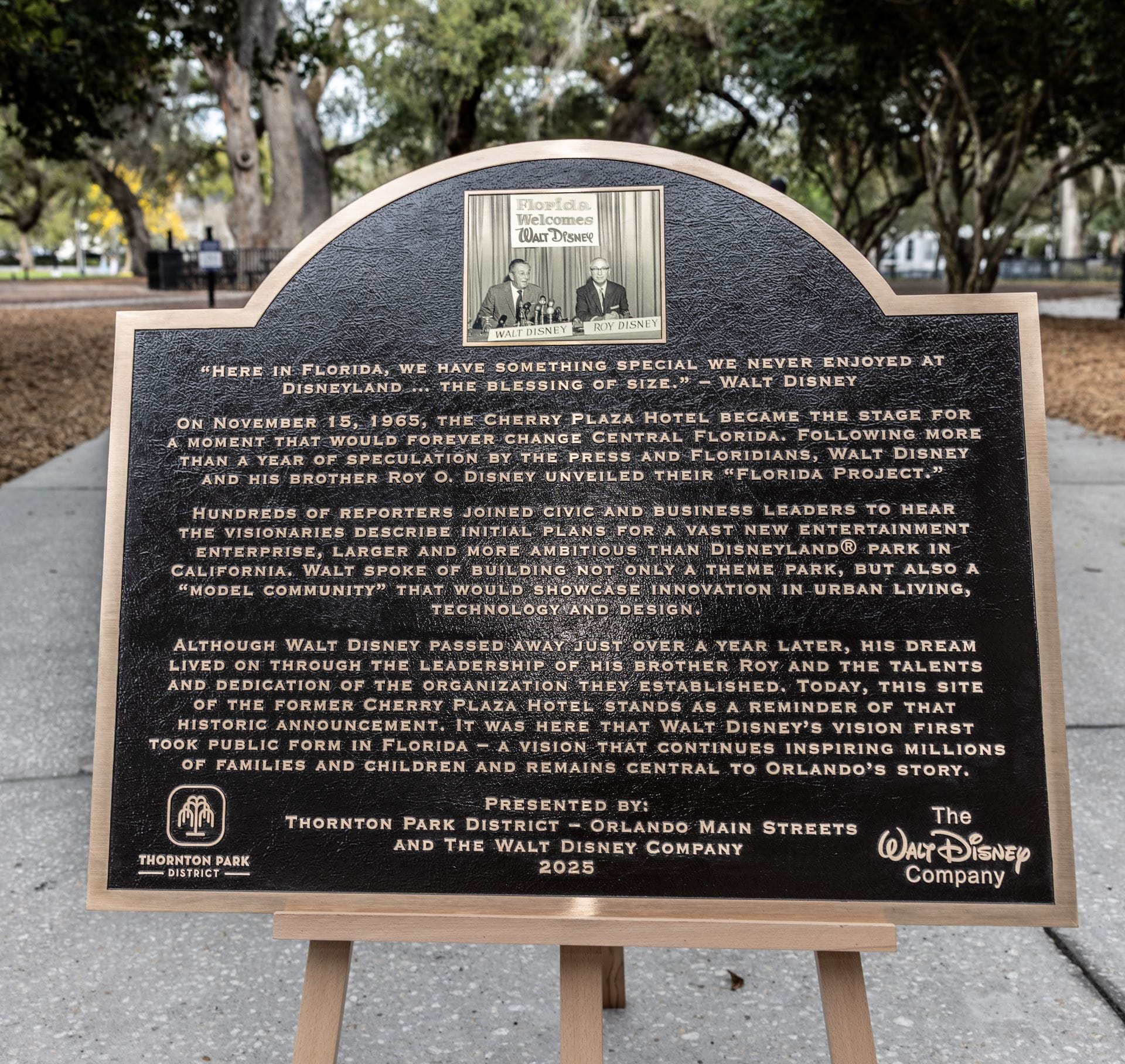 Orlando Unveils Plaque Honoring 60 Years Since Announcement of Walt ...