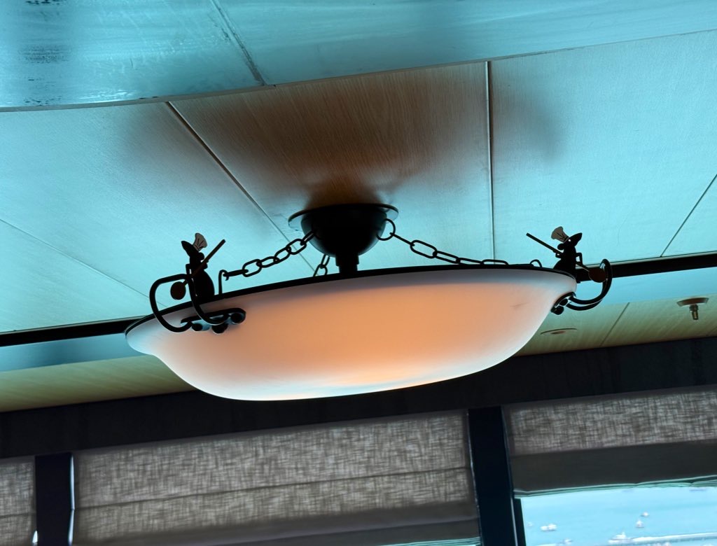 FULL TOUR: Pixar Market Restaurant Buffet on the Disney Adventure