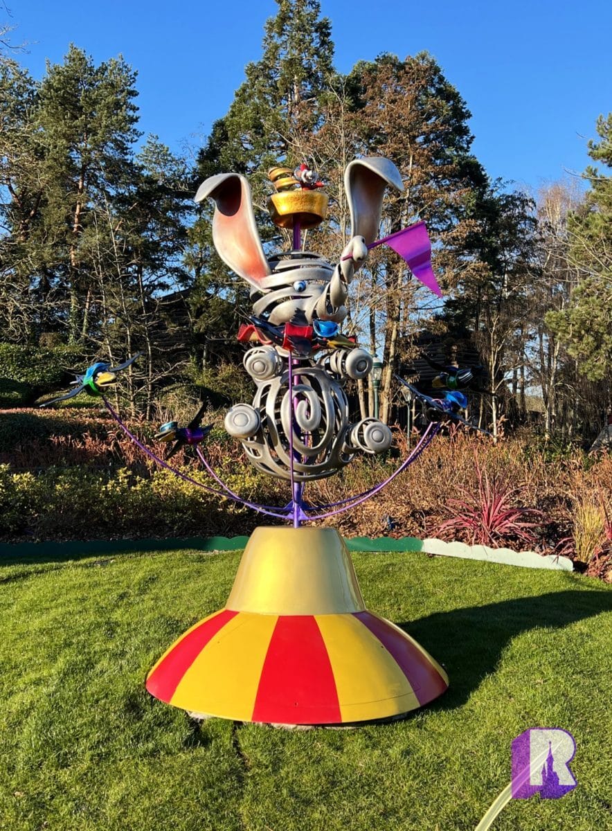 Installed for the 30th anniversary of Disneyland Paris in 2022, these metal sculptures are kinetic and move. Each represents a different character and is vibrant and whimsical. Although they were installed for the anniversary over four years ago, they are still currently on display at the park. We are unsure how long they will remain installed.