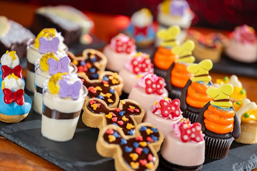 Oh, Boy! Chef Mickey’s Releases A Line of Sensational Six Treats