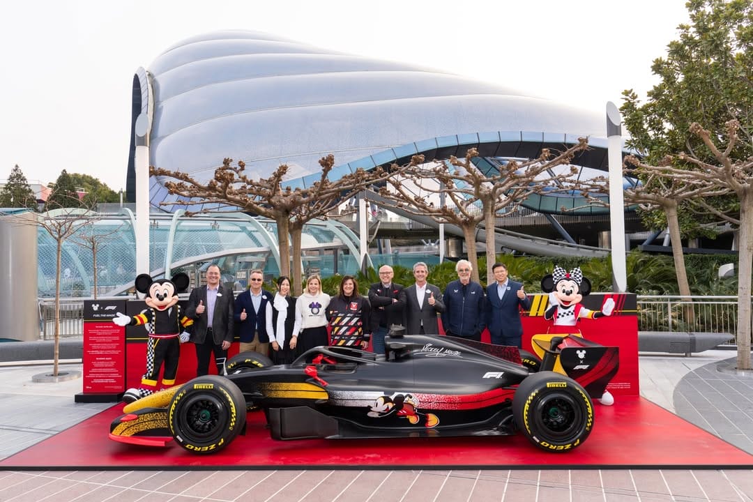 Shanghai Disneyland Unveils Formula 1 Show Car in Tomorrowland