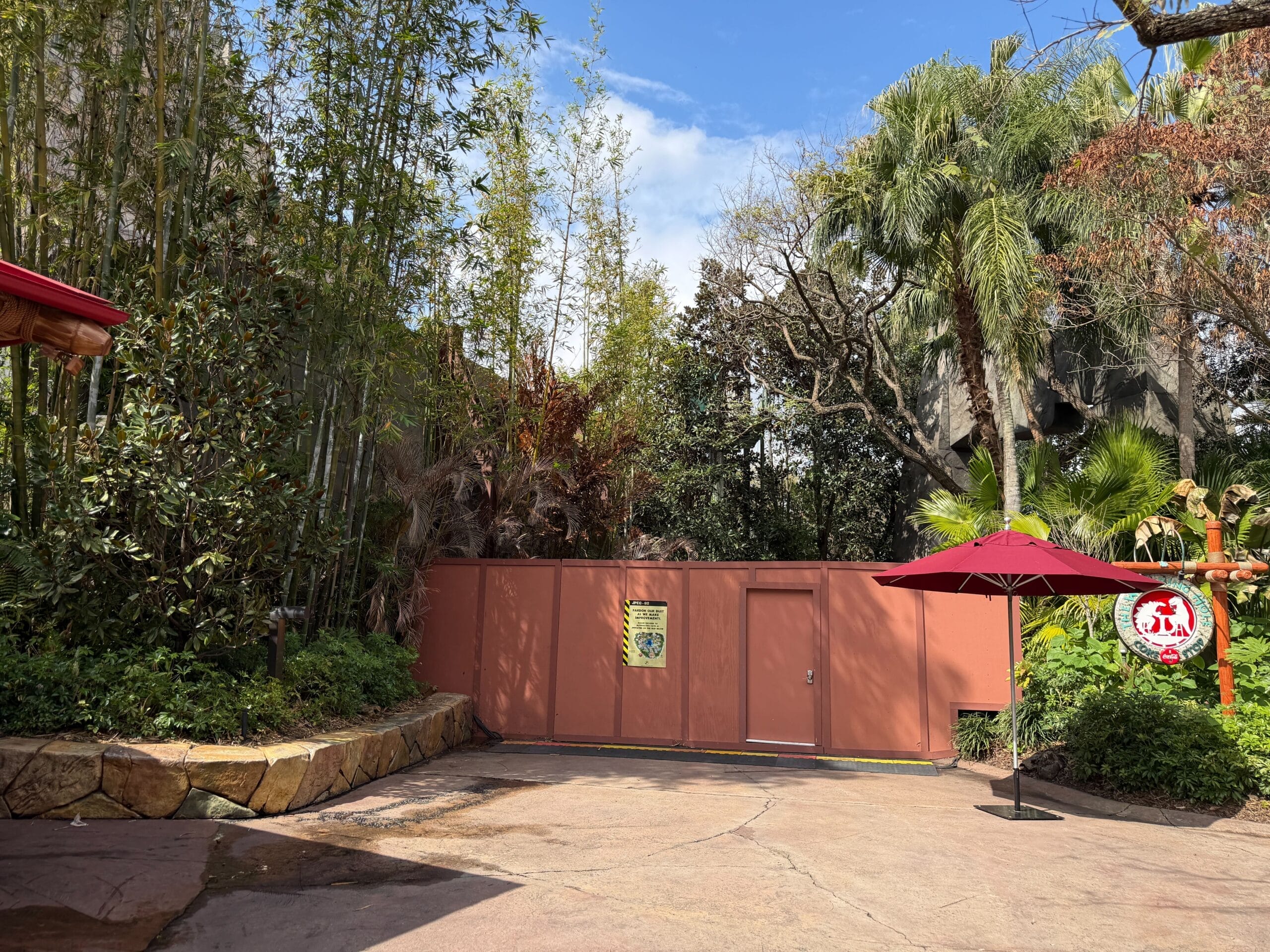 Bridge between The Wizarding World of Harry Potter and Jurassic Park is now closed and completely covered by scaffolding and scrim at Universal Islands of Adventure