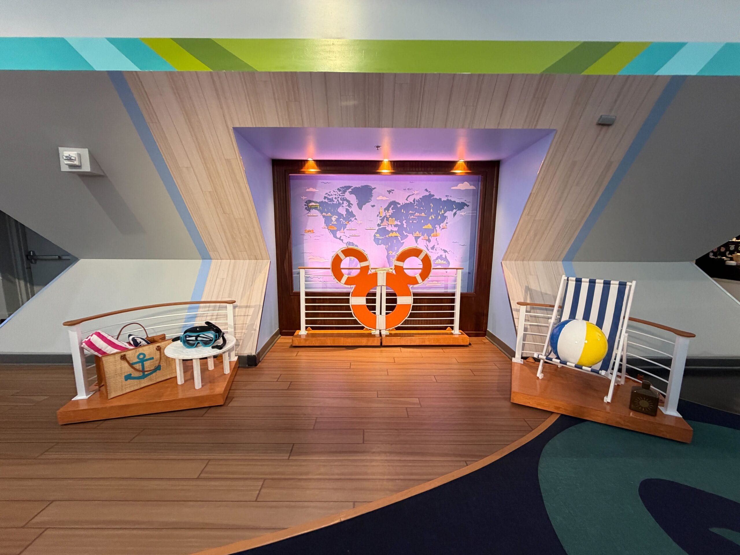 DVC Spring Cruise Mickey & Minnie Meet and Greet