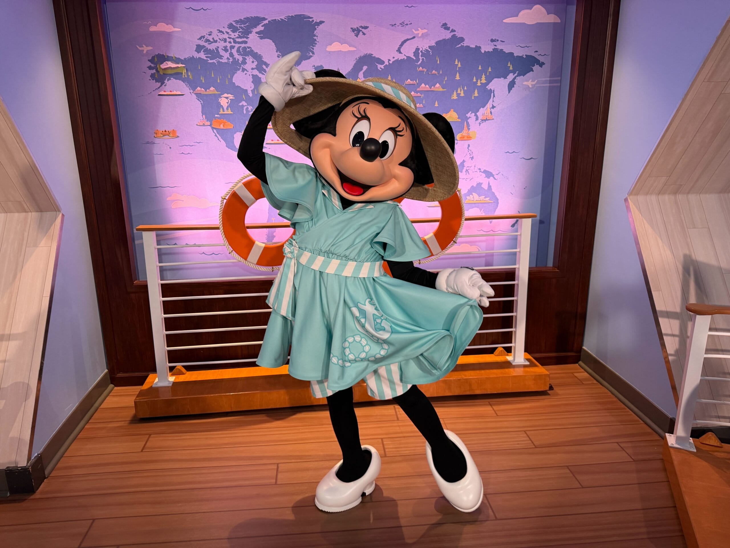 DVC Spring Cruise Mickey & Minnie Meet and Greet