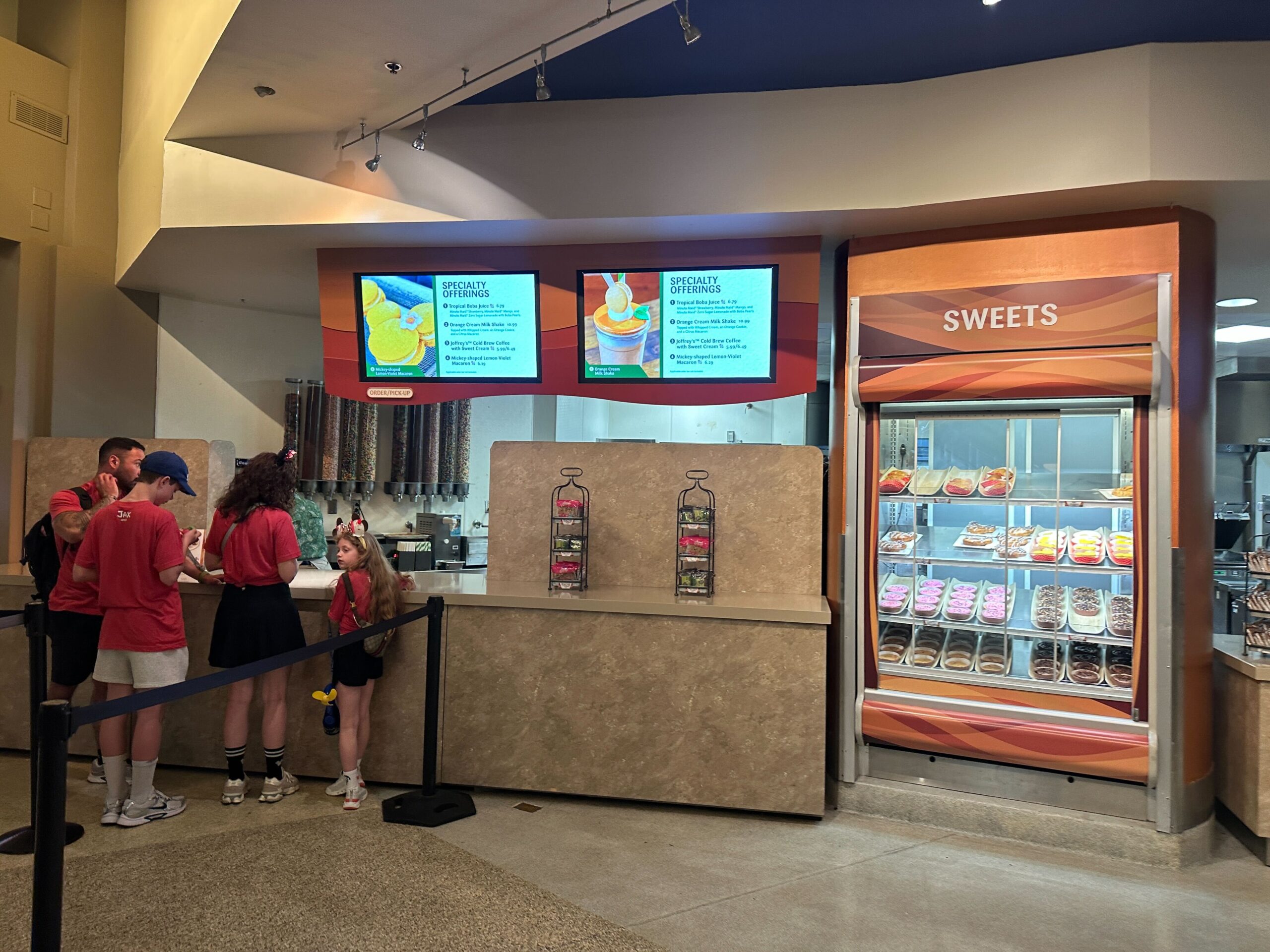 Grab-and-Go Sweets Return to Sunshine Seasons at EPCOT