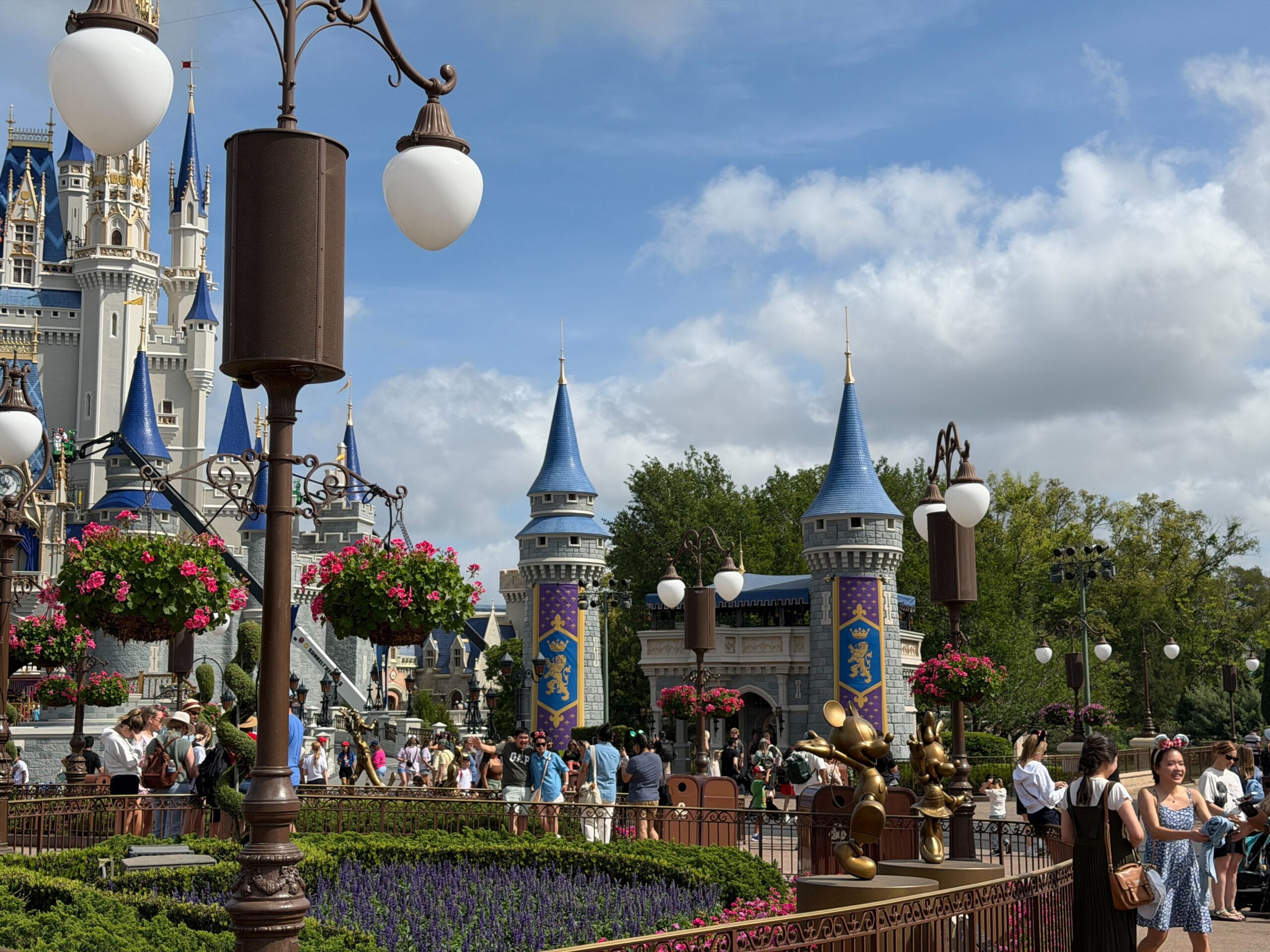 The side turrets that are not on the castle are still the old shade of blue. These have not been touched yet.
