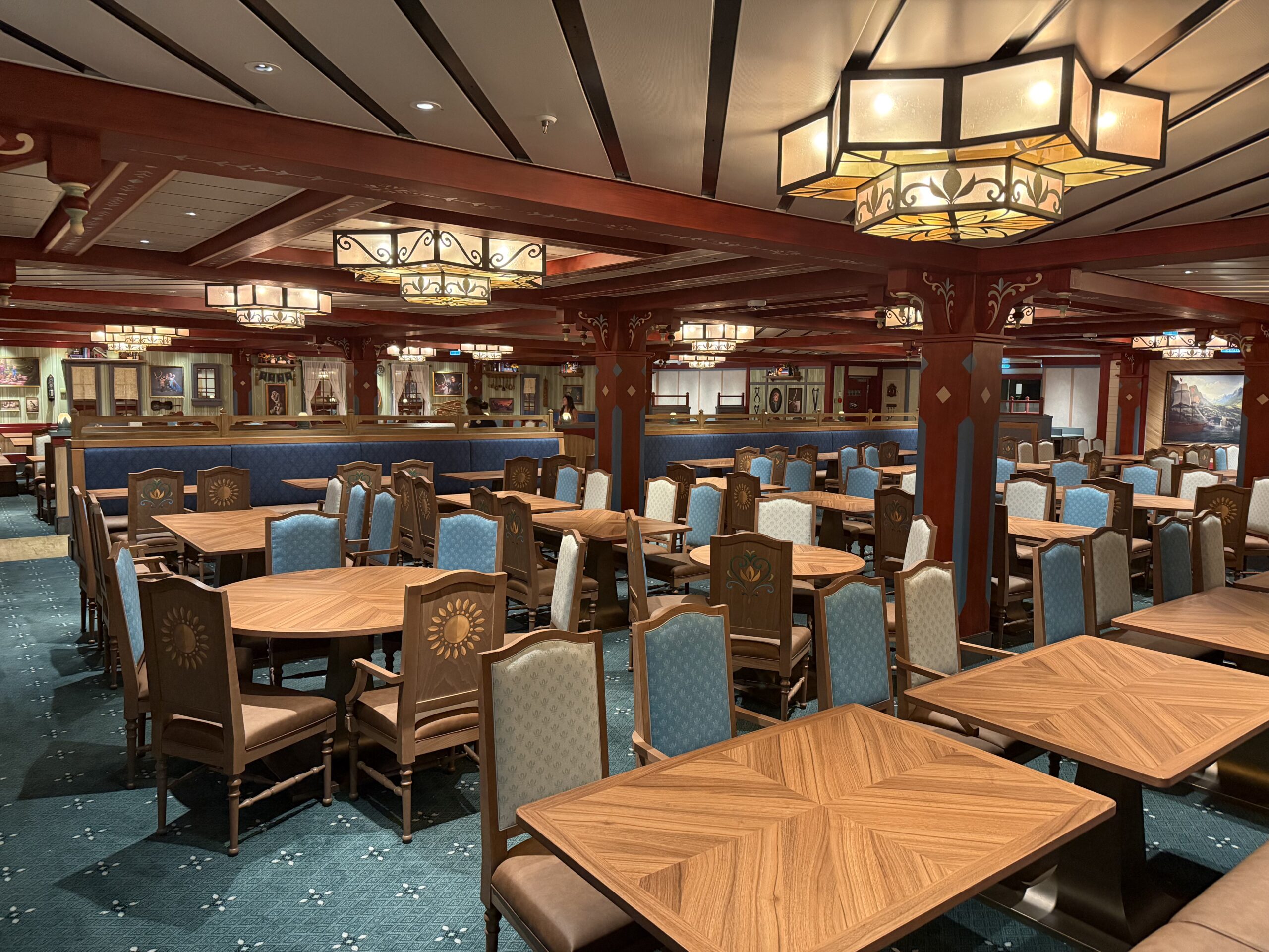 Olaf Frozen-themed dining room in Enchanted Summer restaurant on the Disney Adventure cruise ship