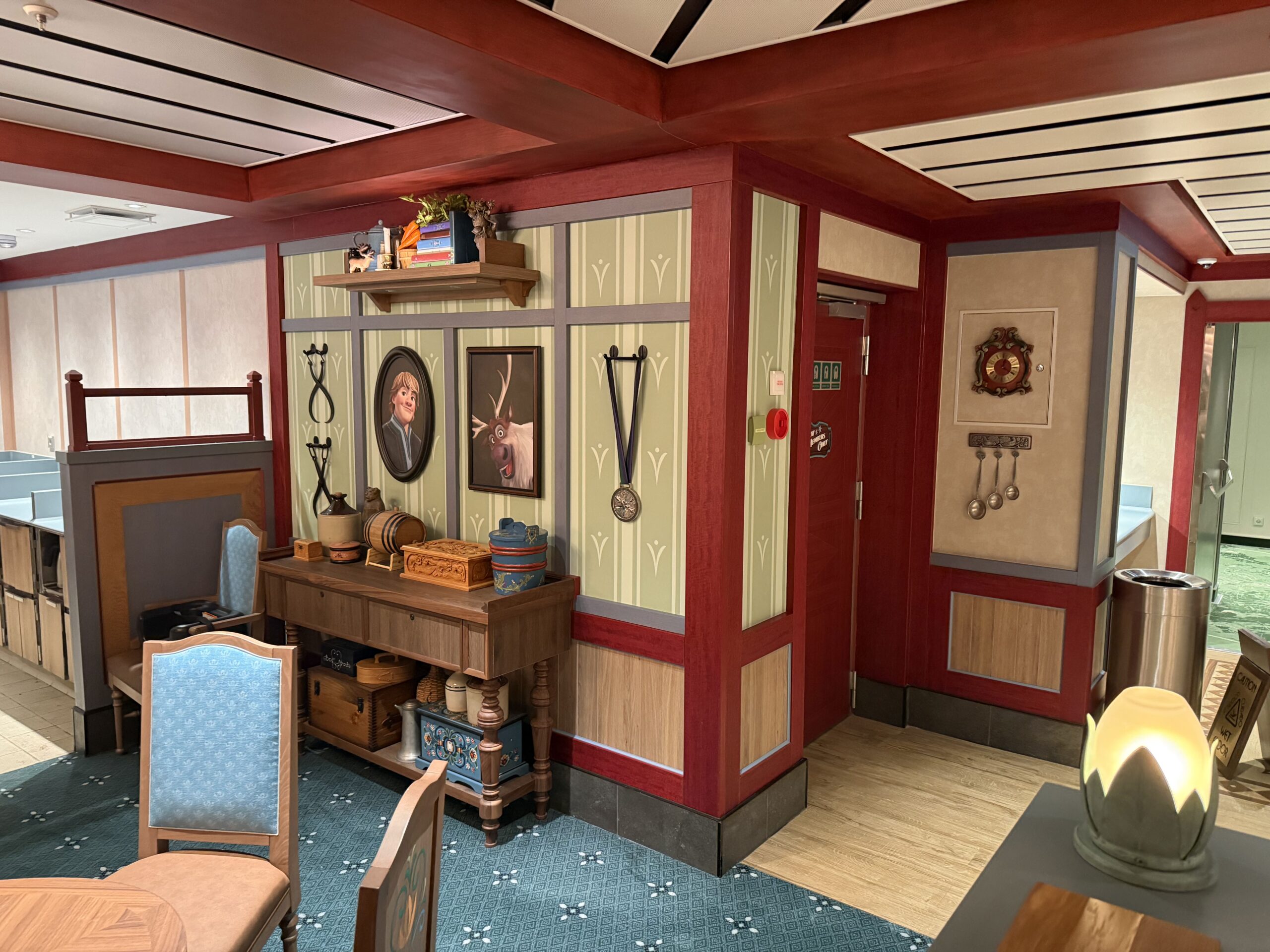 Olaf Frozen-themed dining room in Enchanted Summer restaurant on the Disney Adventure cruise ship