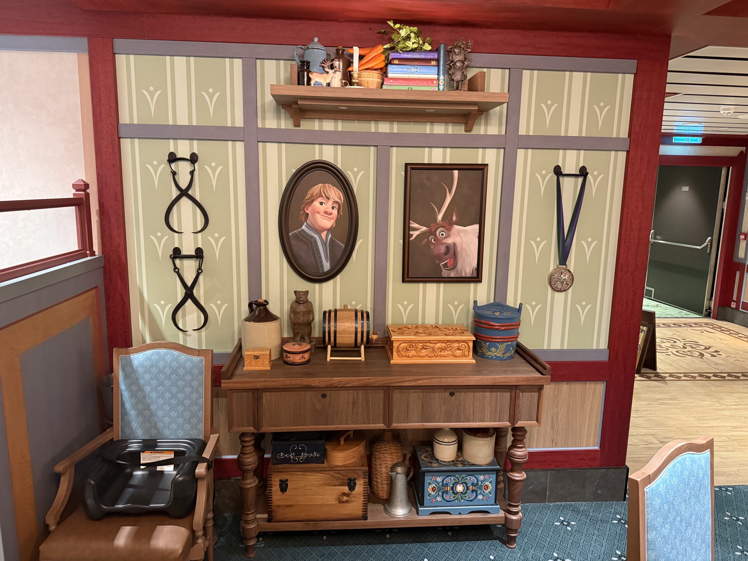 Olaf Frozen-themed dining room in Enchanted Summer restaurant on the Disney Adventure cruise ship