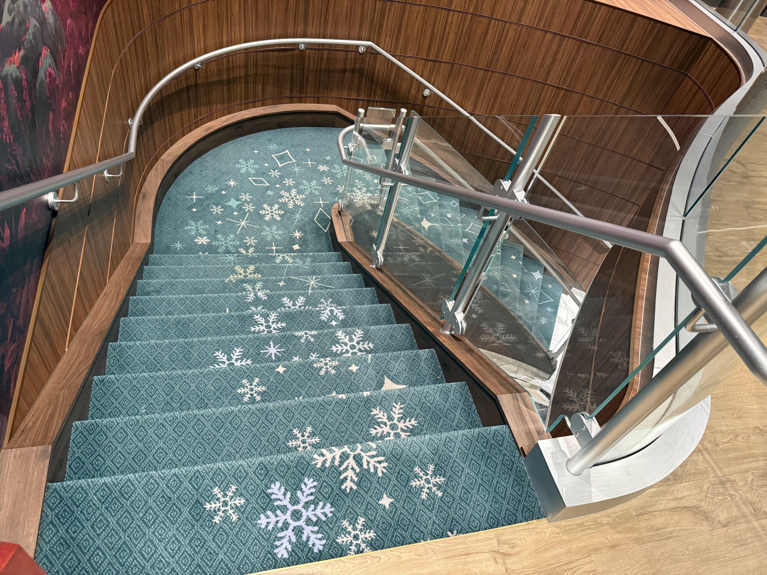 Olaf Frozen-themed dining room in Enchanted Summer restaurant on the Disney Adventure cruise ship
