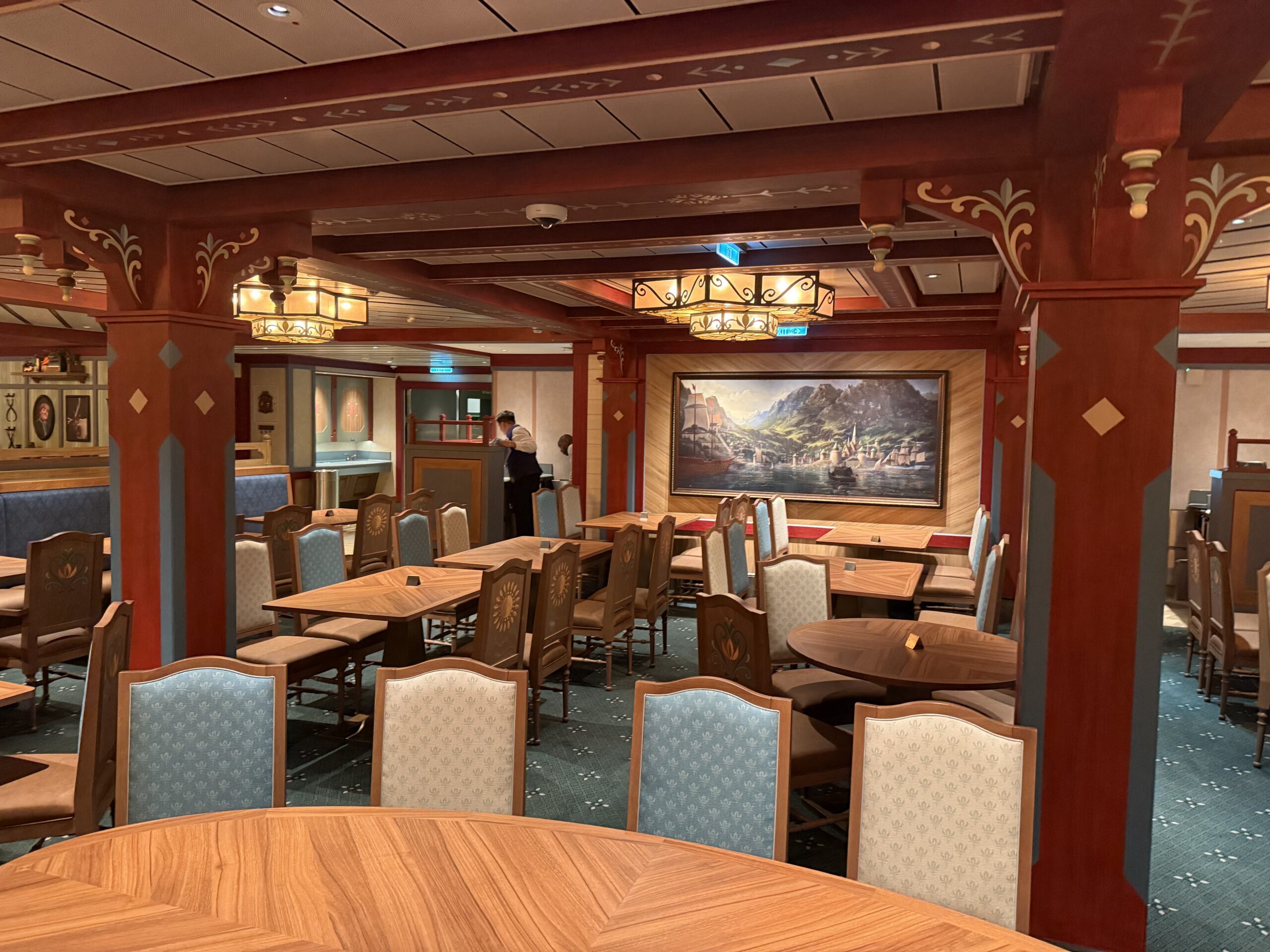 Olaf Frozen-themed dining room in Enchanted Summer restaurant on the Disney Adventure cruise ship