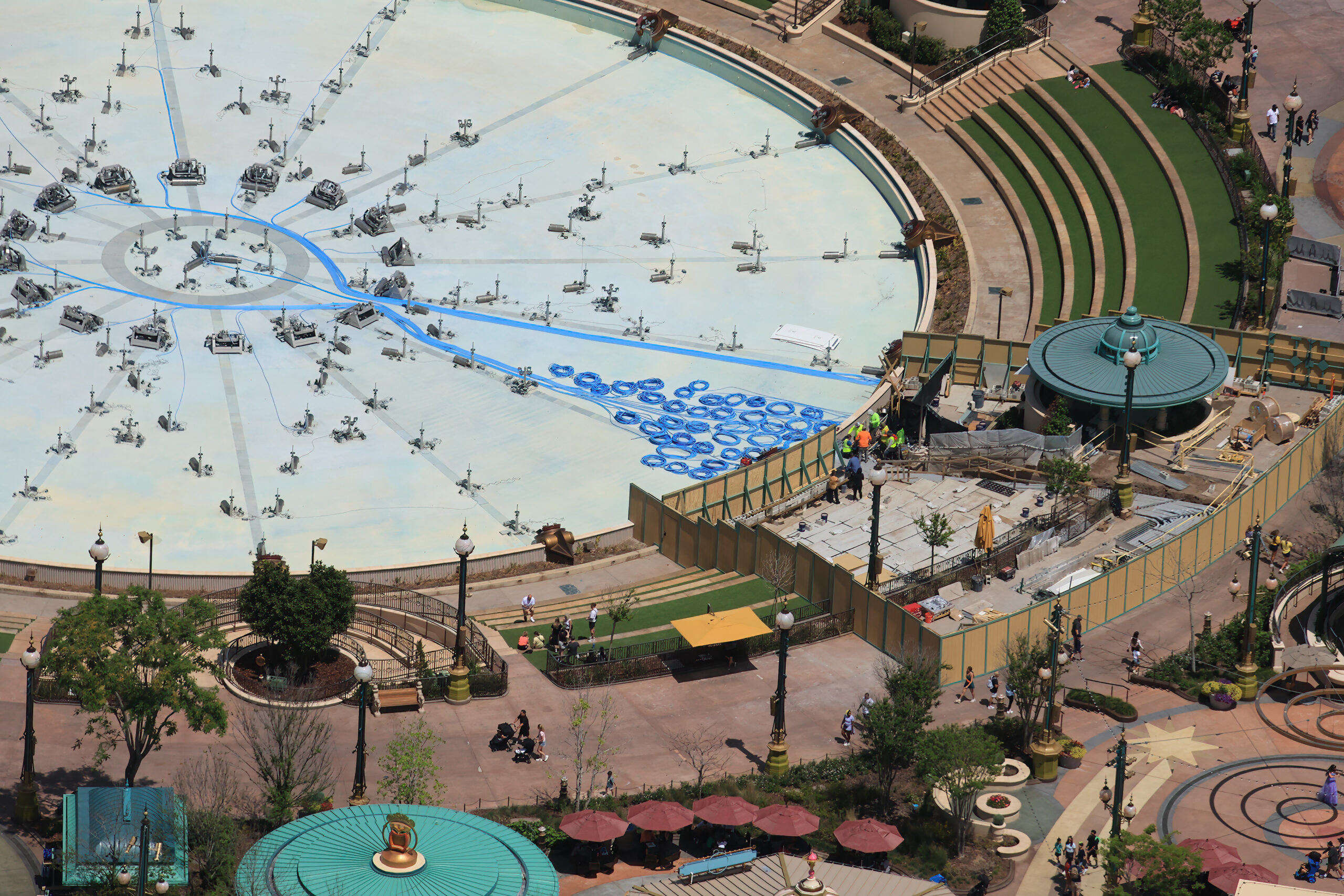 Upgrade work on Cosmos Fountain at Epic Universe