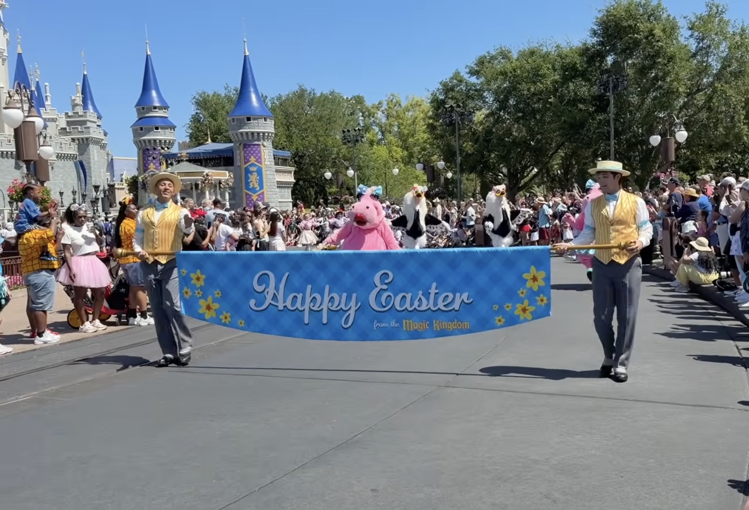 Special Easter Pre-Parade with Rare Characters Returns to Magic Kingdom for 2026 Holiday Weekend