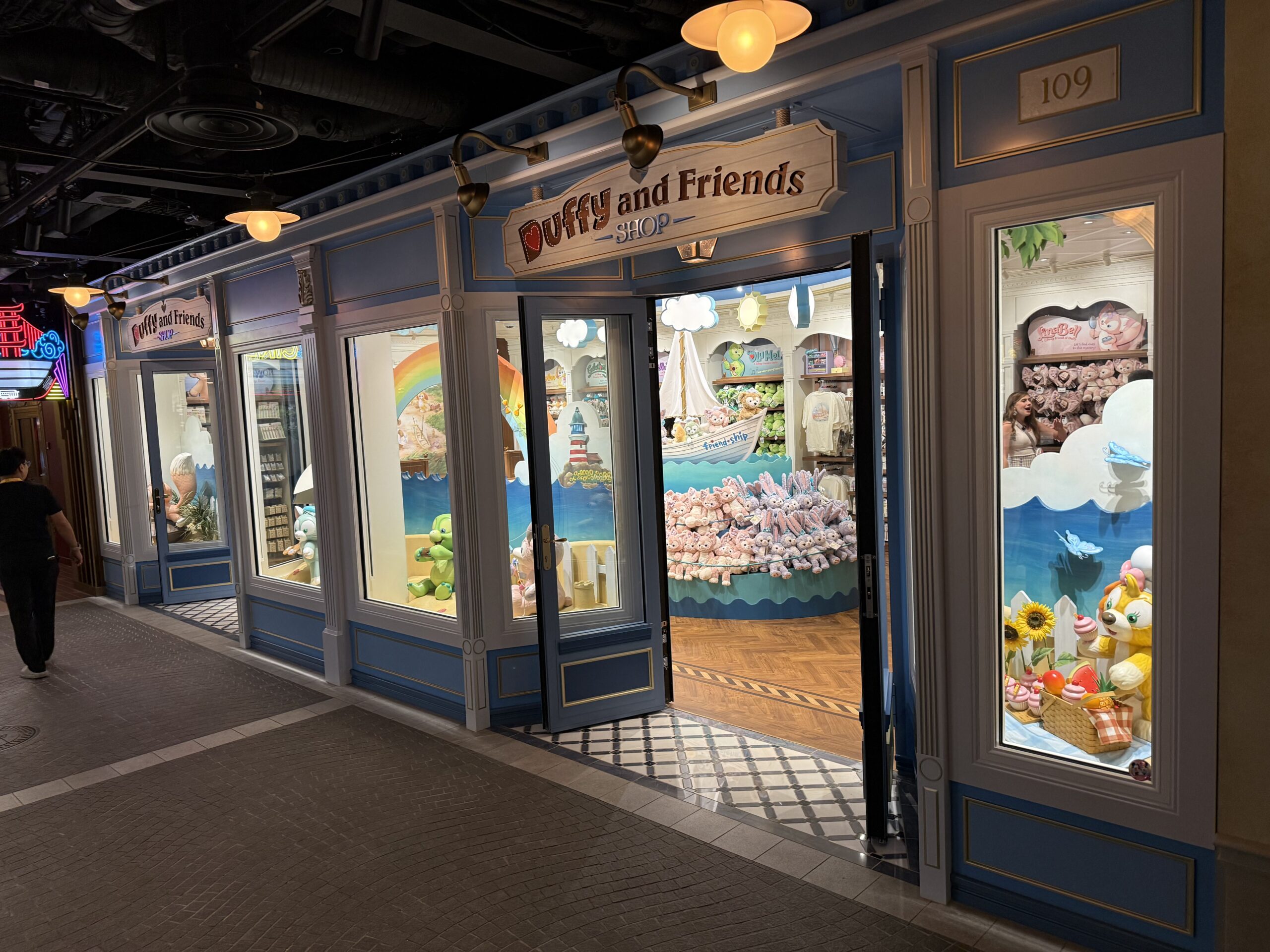 Full List of Duffy Store Merchandise Aboard the Disney Adventure