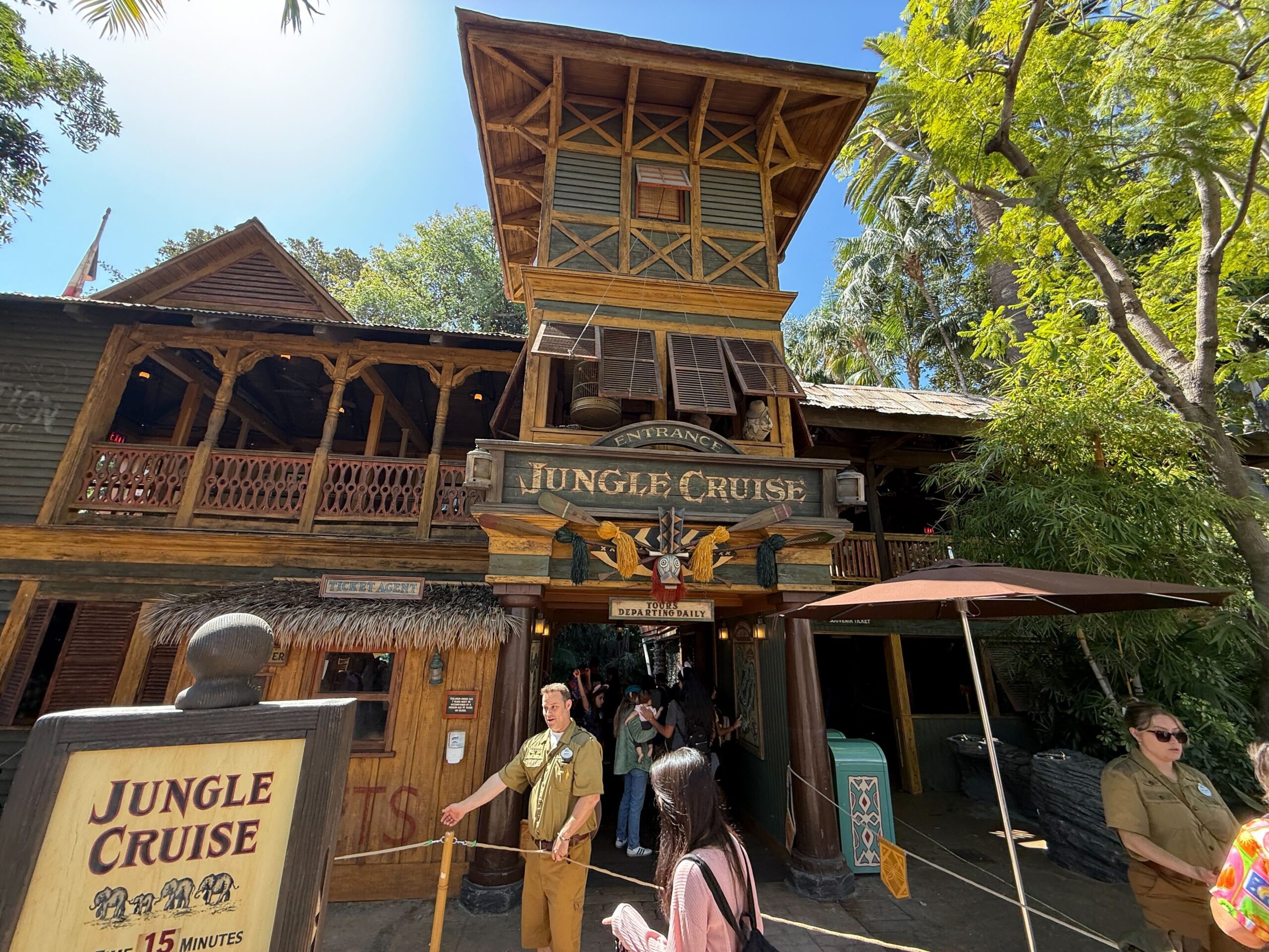 Disneyland’s Jungle Cruise Reopens, Piranha Fish Removed From Attraction