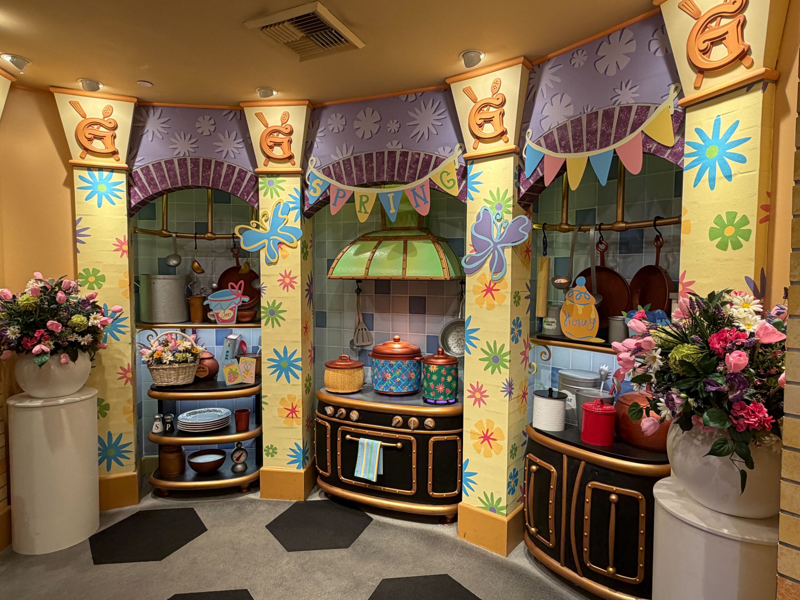 Spring displays at Disneyland Hotel