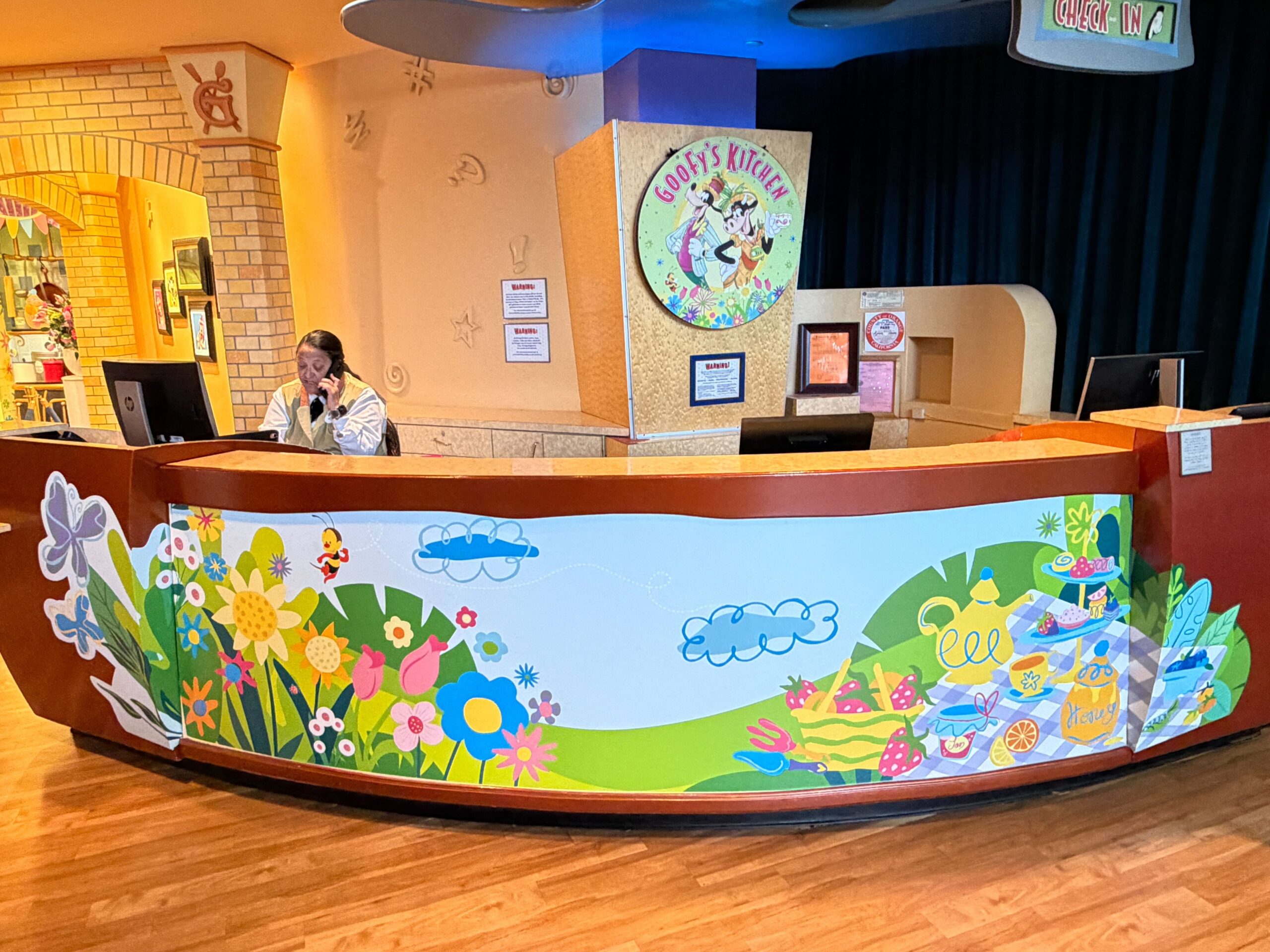 Spring displays at Disneyland Hotel