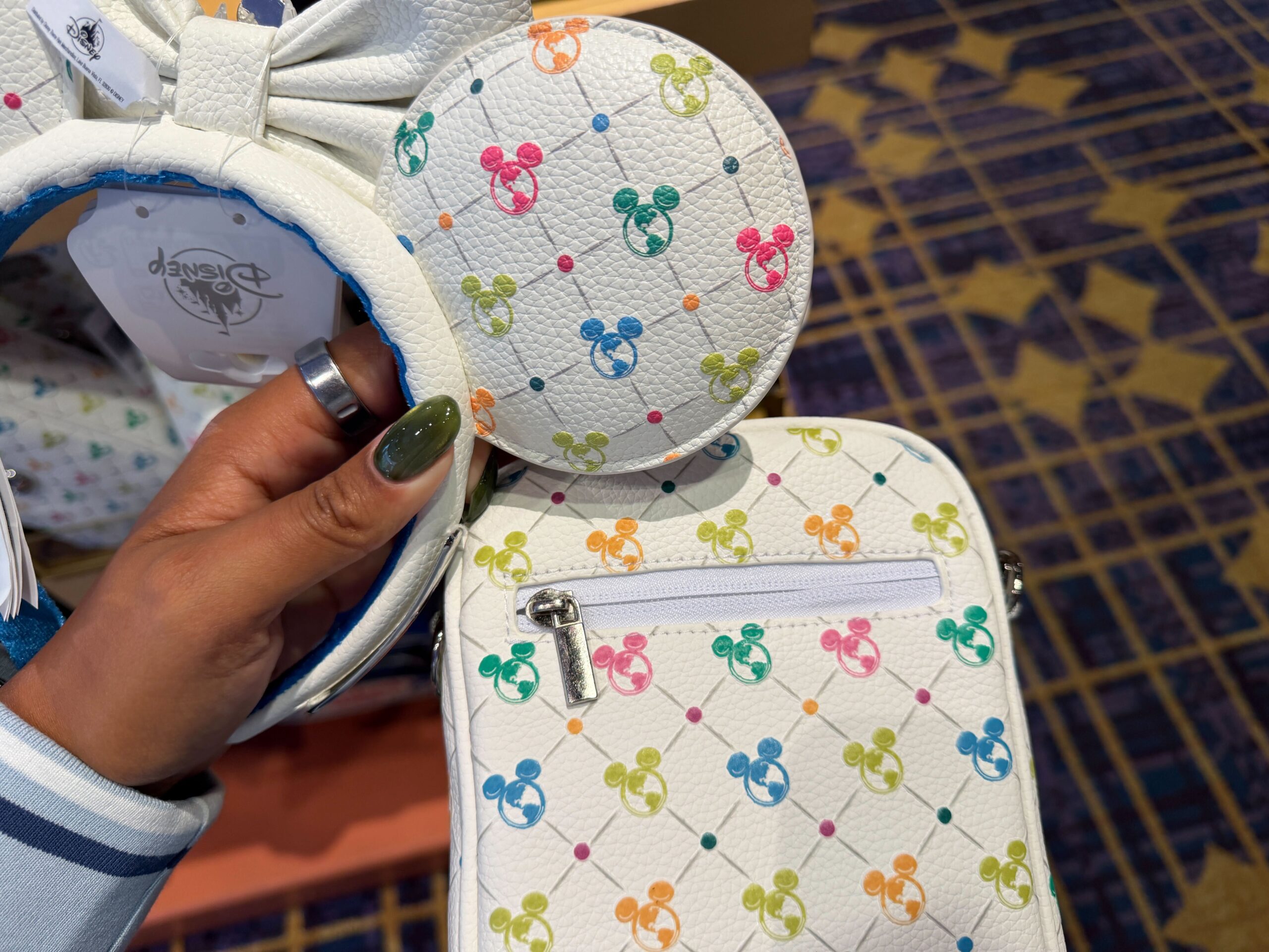 Disney Vacation Club Ear Bag Arrives to Disneyland Resort, Color Mismatch With ‘Matching’ Ears