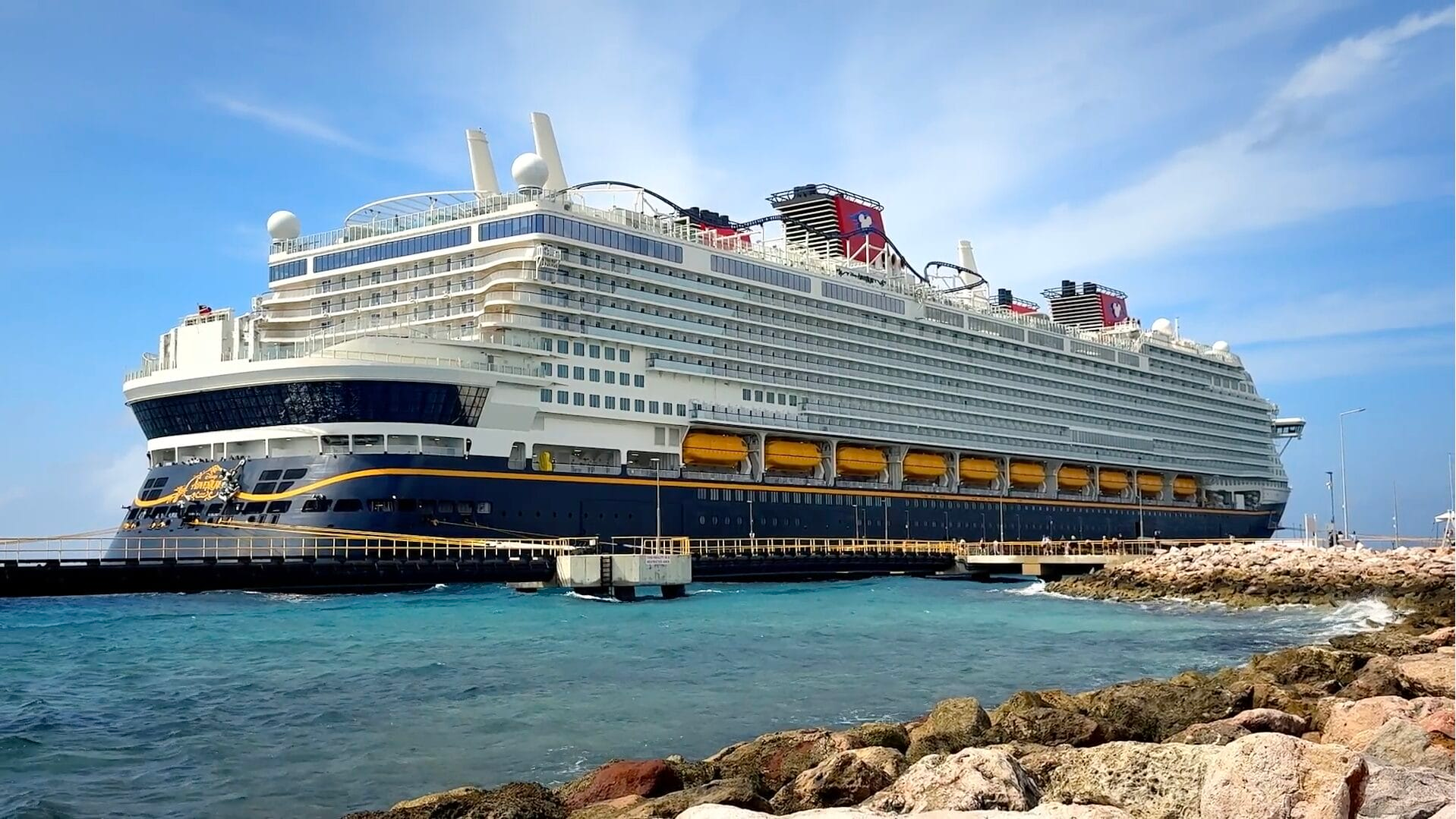 Disney Adventure cruise ship