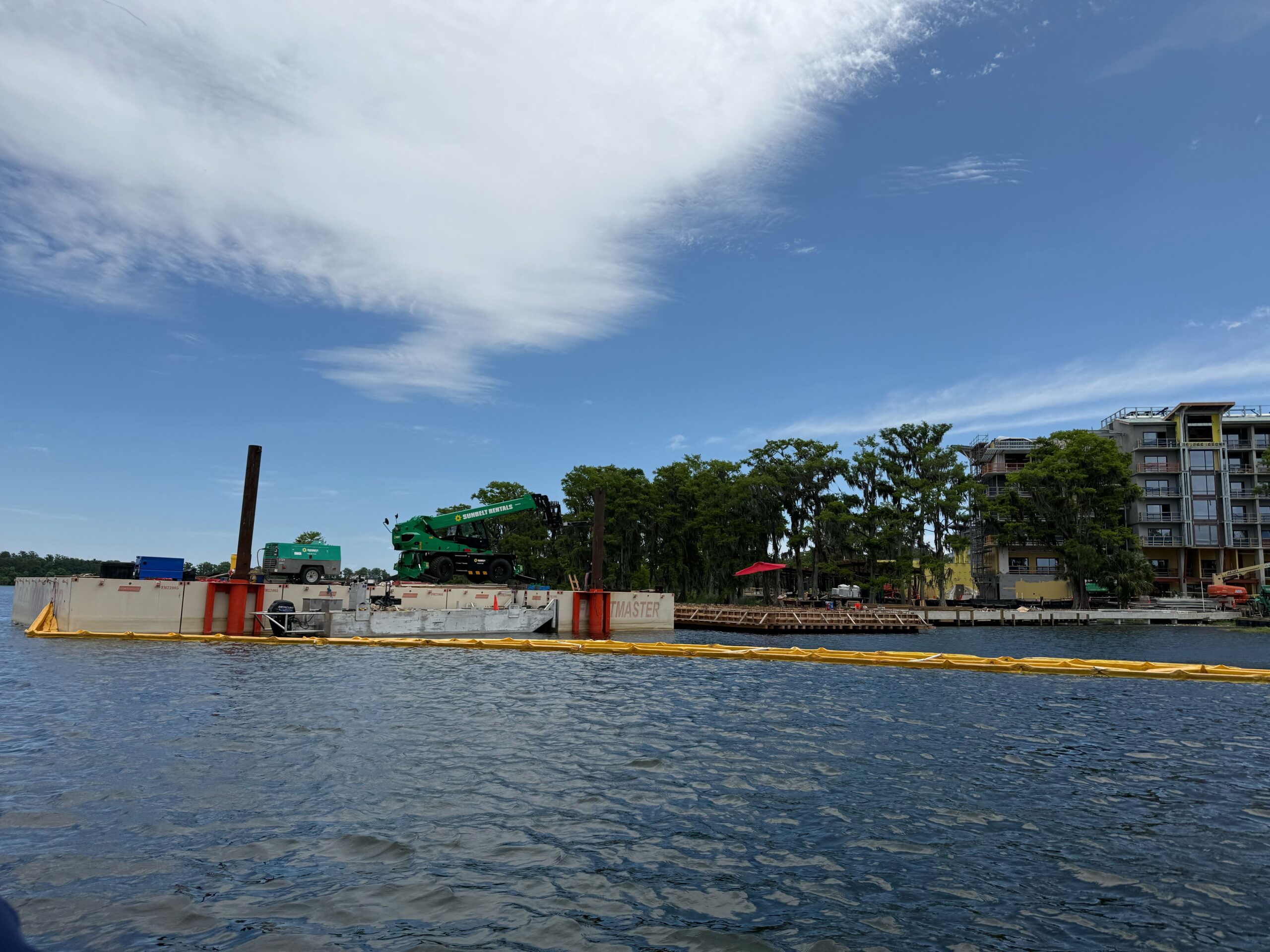 lakeshore lodge boat dock