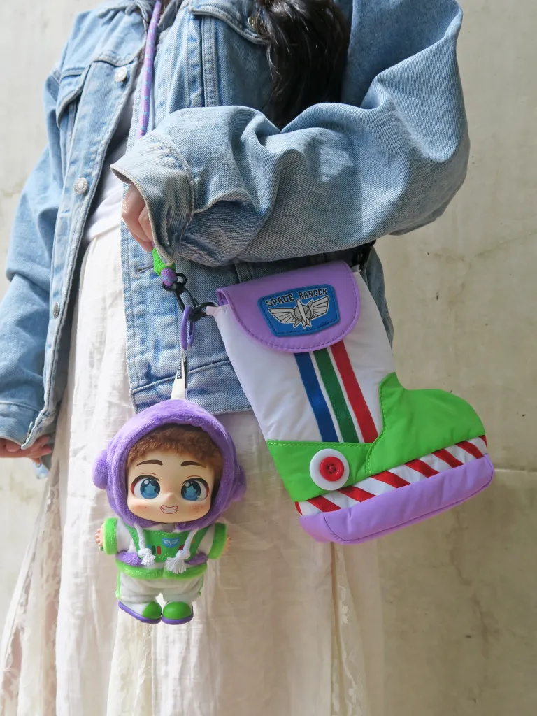 The Toy Story 5 products by MINISO will be available at select MINISO retail locations on April 26. These include boot-shaped crossbody bags inspired by Woody and Buzz Lightyear, and the vinyl plush surprise box featuring toys dressed up.