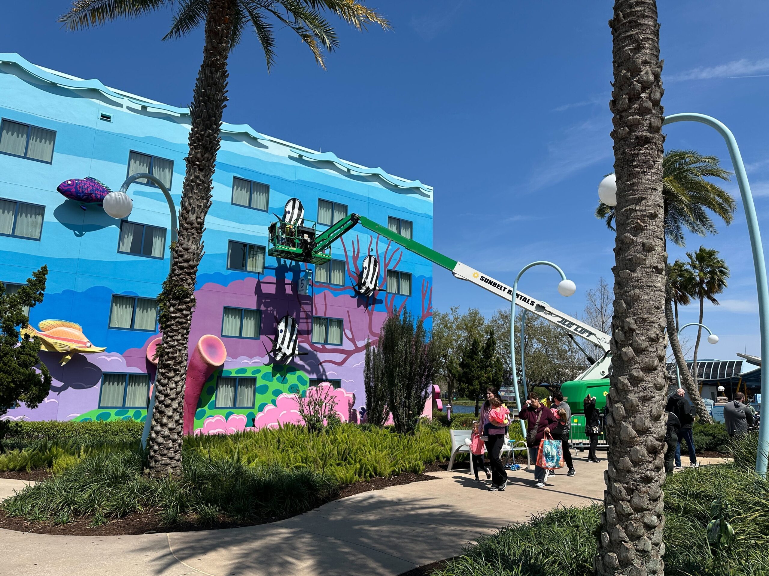 Disney’s Art of Animation ‘Finding Nemo’ Fish Figures Repainted