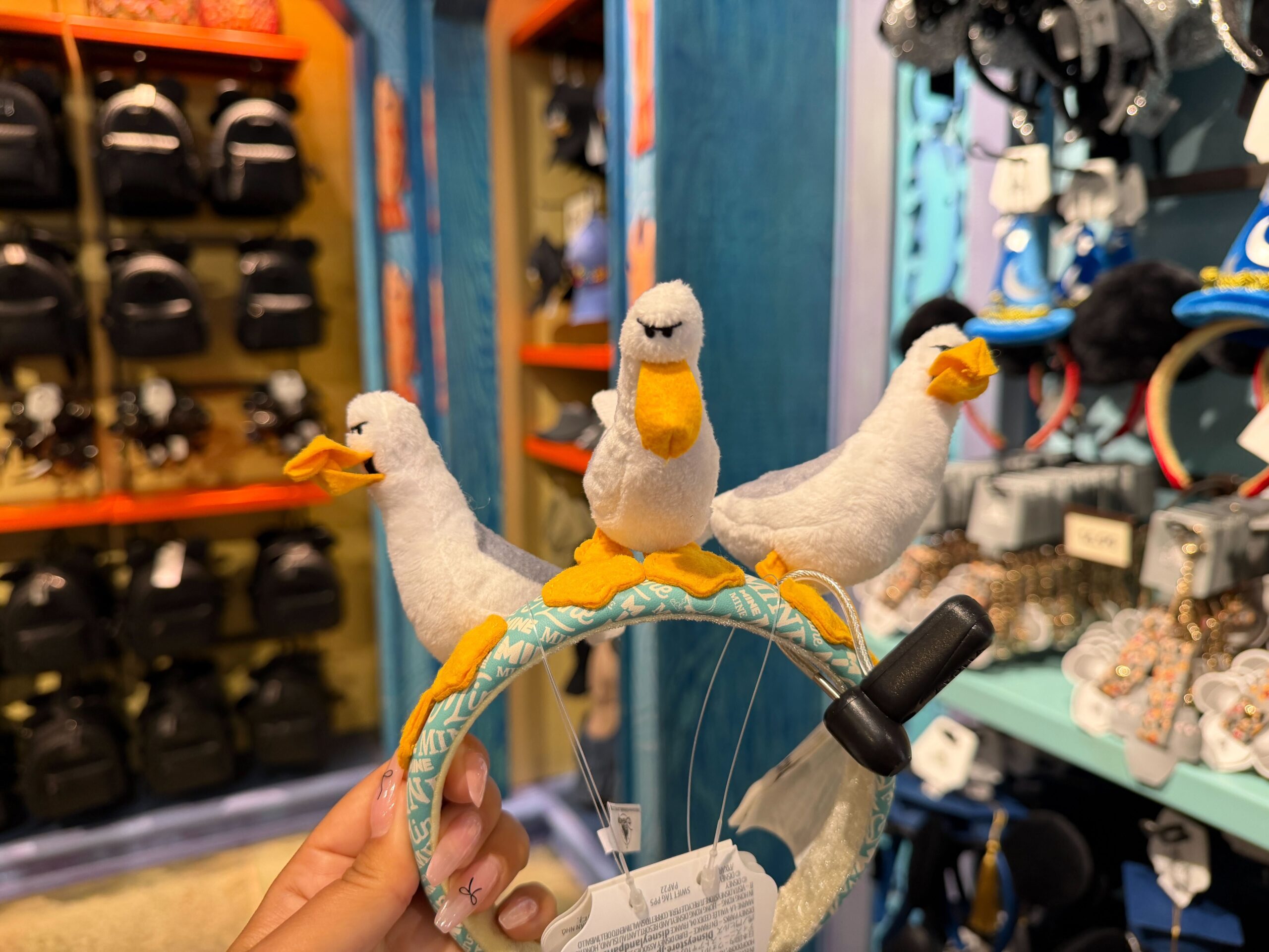 ニモ　オーナメント　ピクサー　トイストーリー　カモメ　MINE 鳥　wdw Finding Nemo' Seagulls Headband Now Available at Walt Disney World