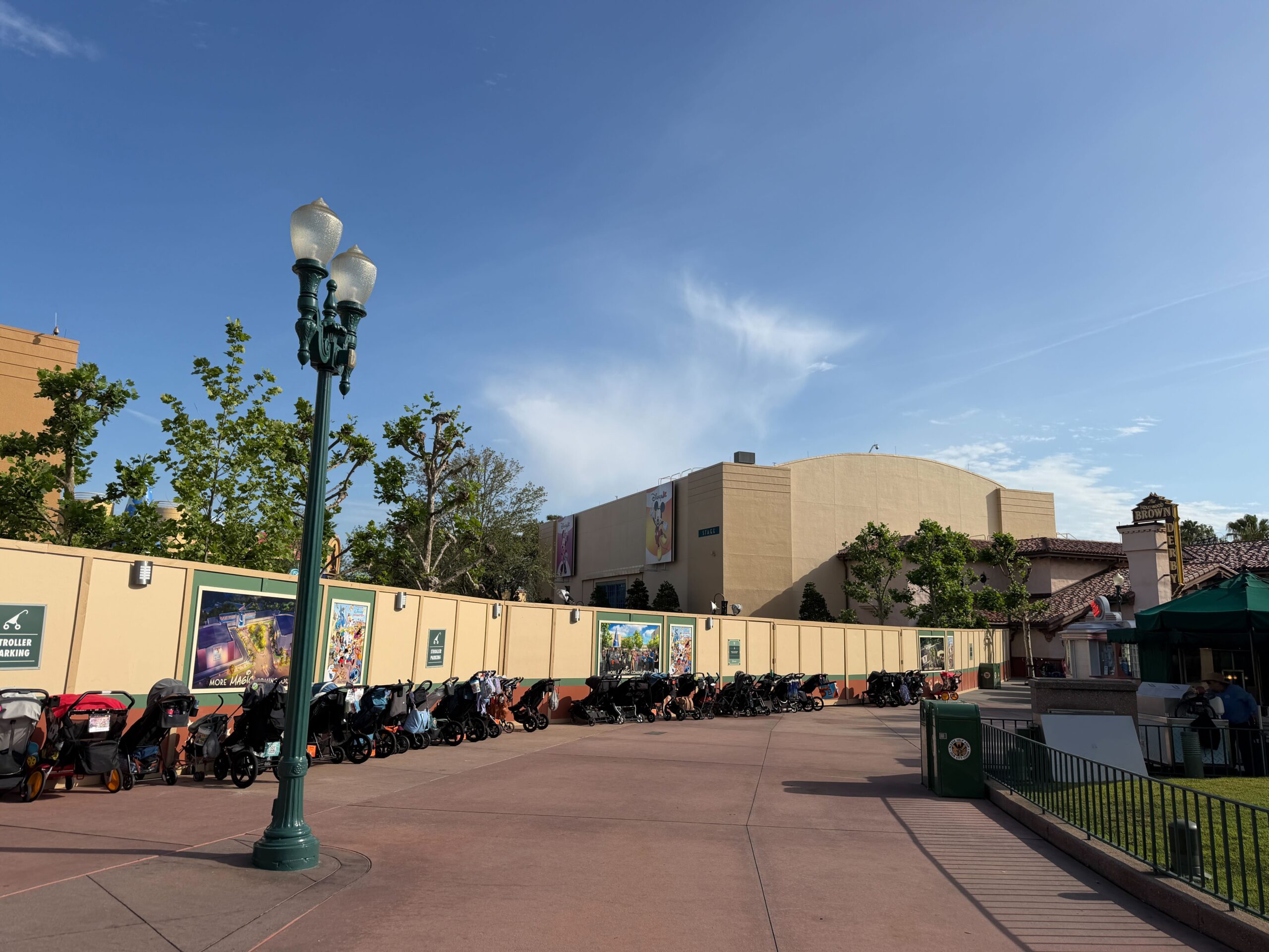 Additional trees have been planted in the courtyard directly in front of and to the side of the Disney Jr. soundstage. The trees near the center of the courtyard were added earlier during construction and there are new small trees in front of "The Little Mermaid – A Musical Adventure."