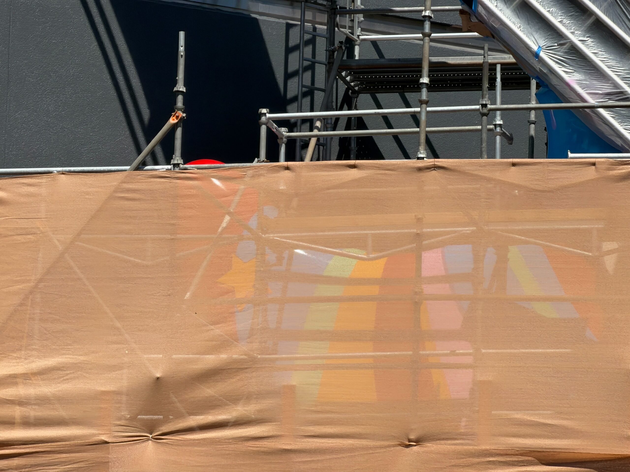 Rock 'n' Roller Coaster Starring The Muppets Guitar Painting Continues at Disney's Hollywood Studios