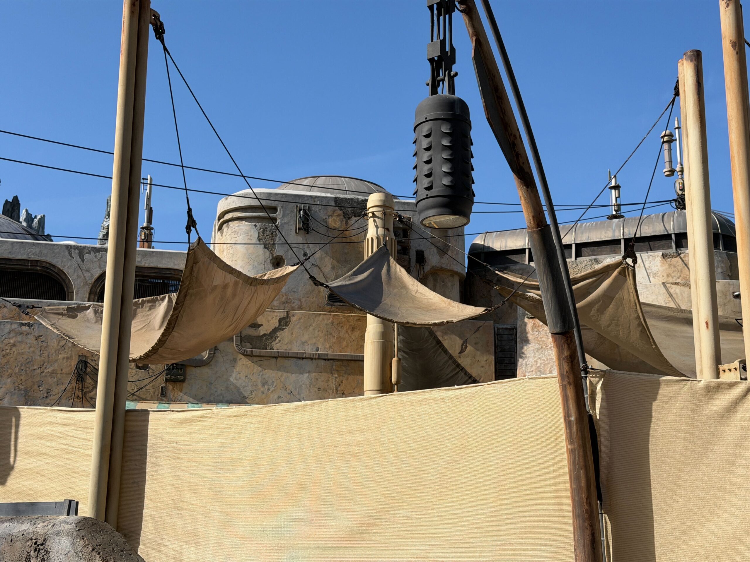 More Canopies Added to Savi's Workshop Courtyard at Disney's Hollywood Studios