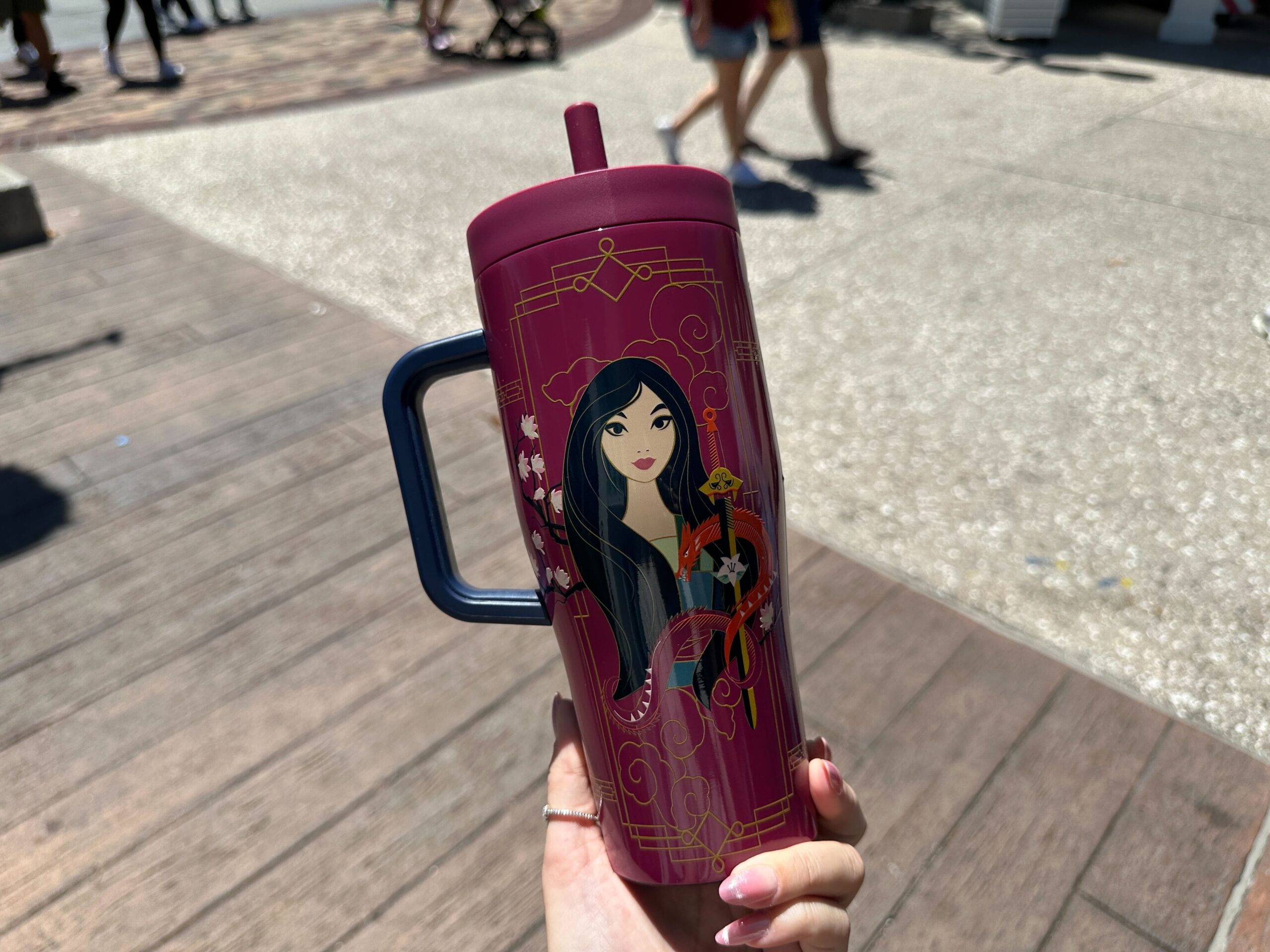 Front of Corkcicle Mulan cruiser.