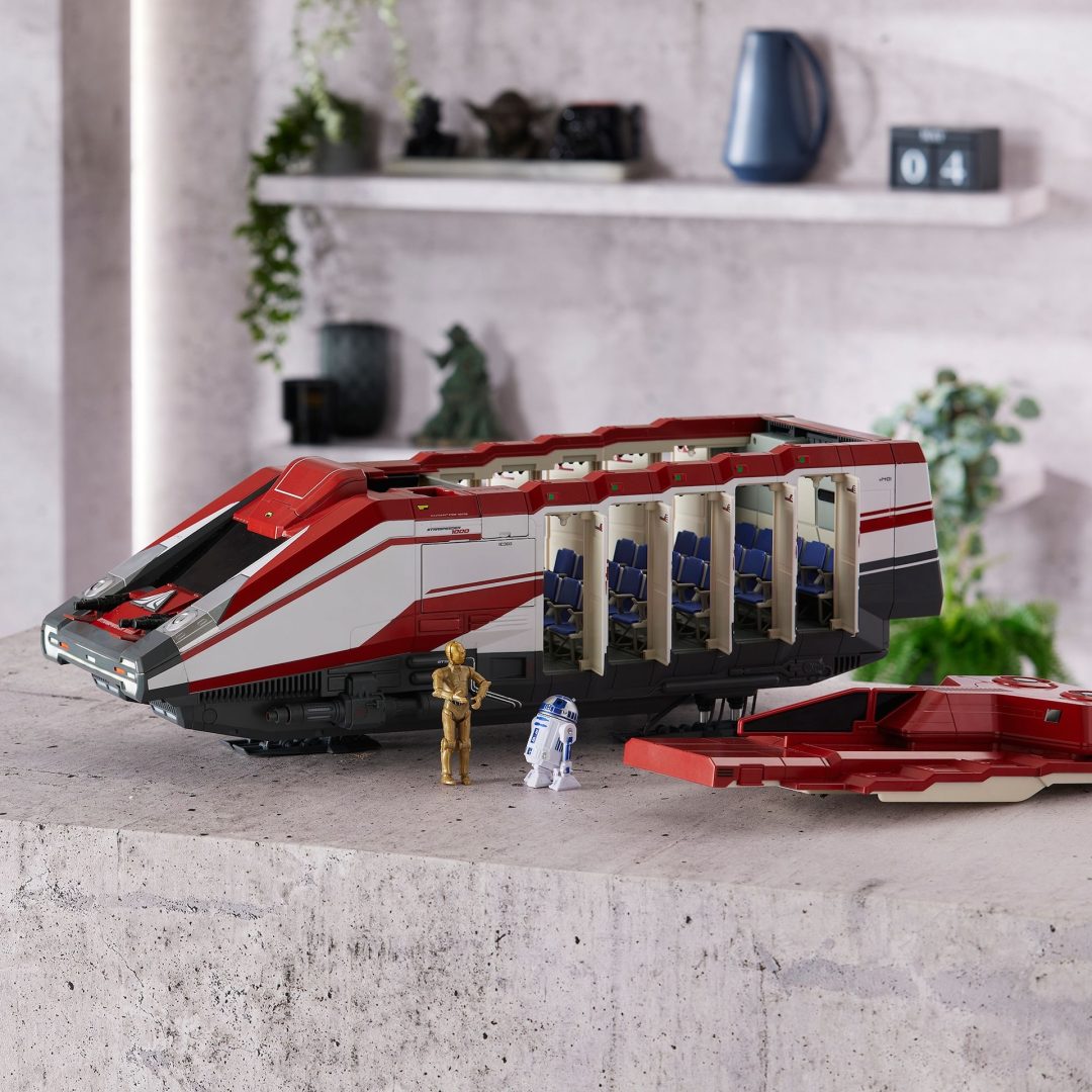 Star Tours StarSpeeder Play Set, Electronic Dejarik and More