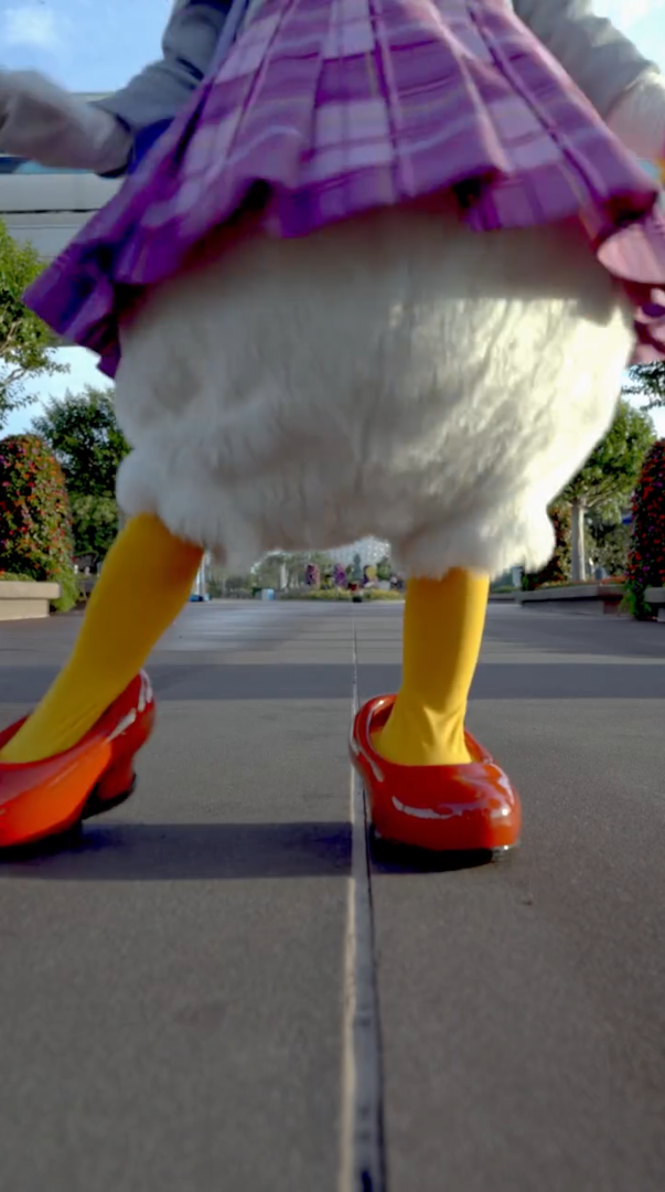 Daisy Duck strutted her stuff around EPCOT's International Flower & Garden Festival to celebrate The Devil Wears Prada 2