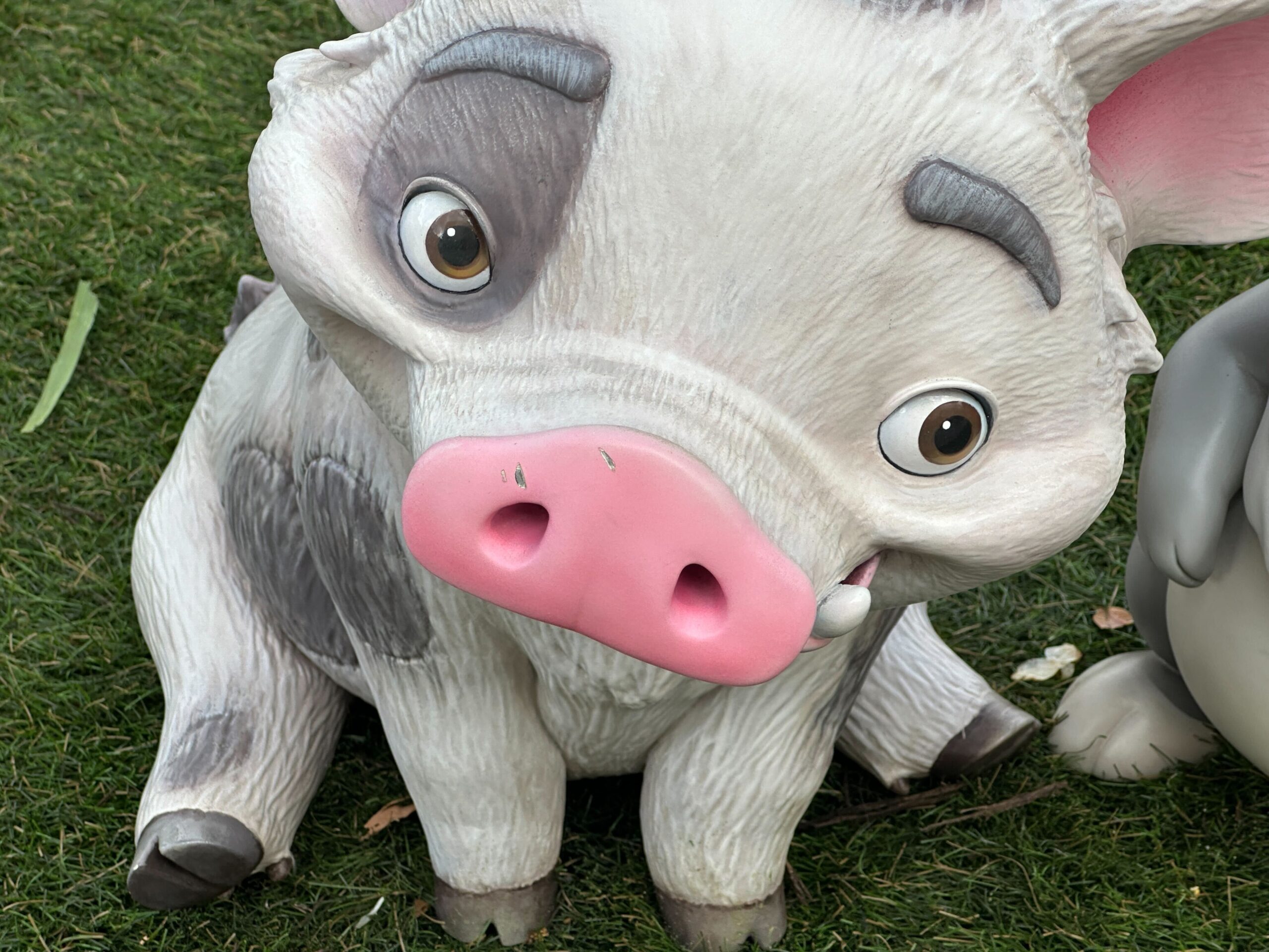 Pua statue showing signs of wear and tear soon after reopening of Animation Courtyard