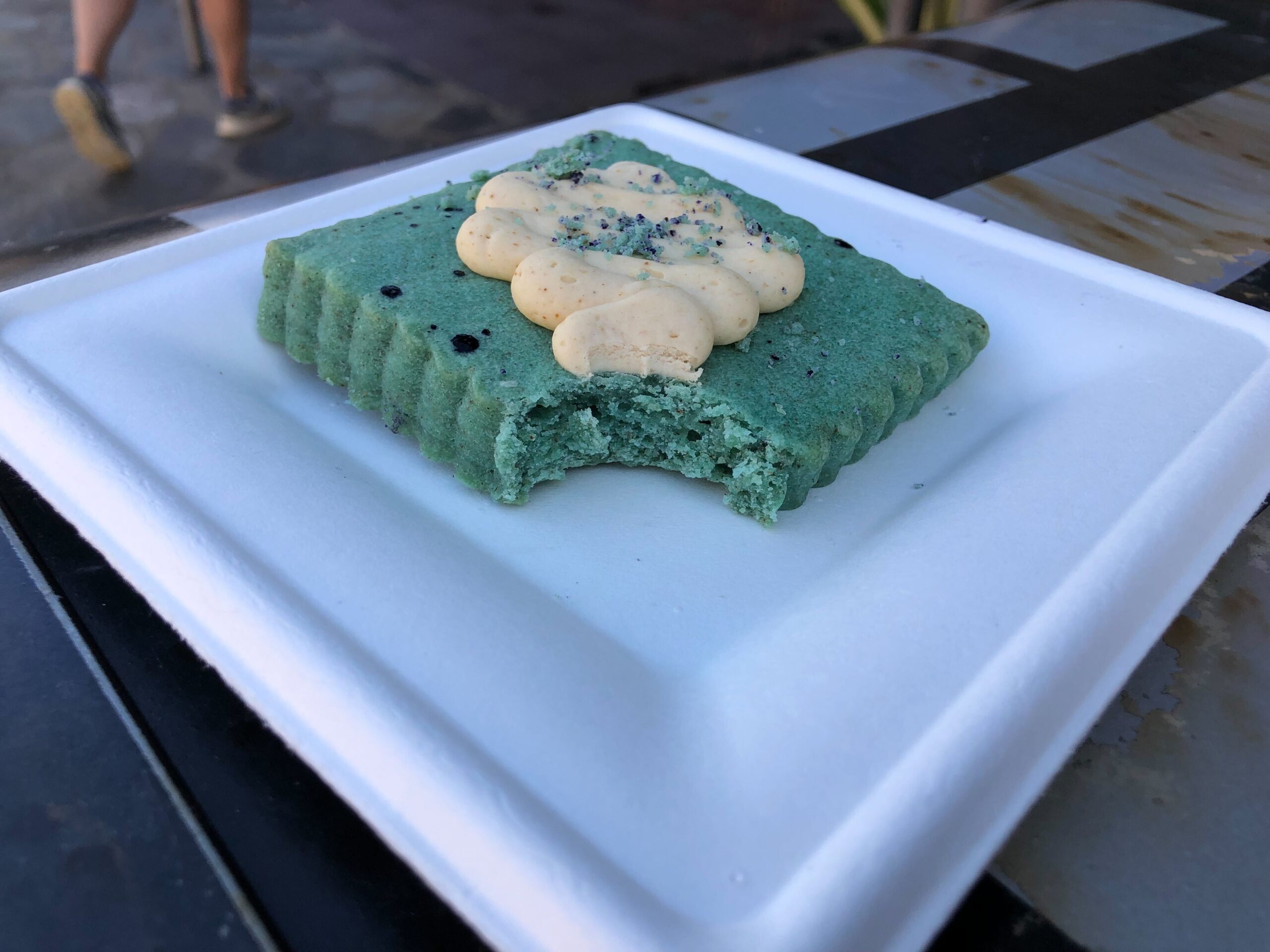 Kerkoiden Blue Cake at Star Wars Galaxy's Edge