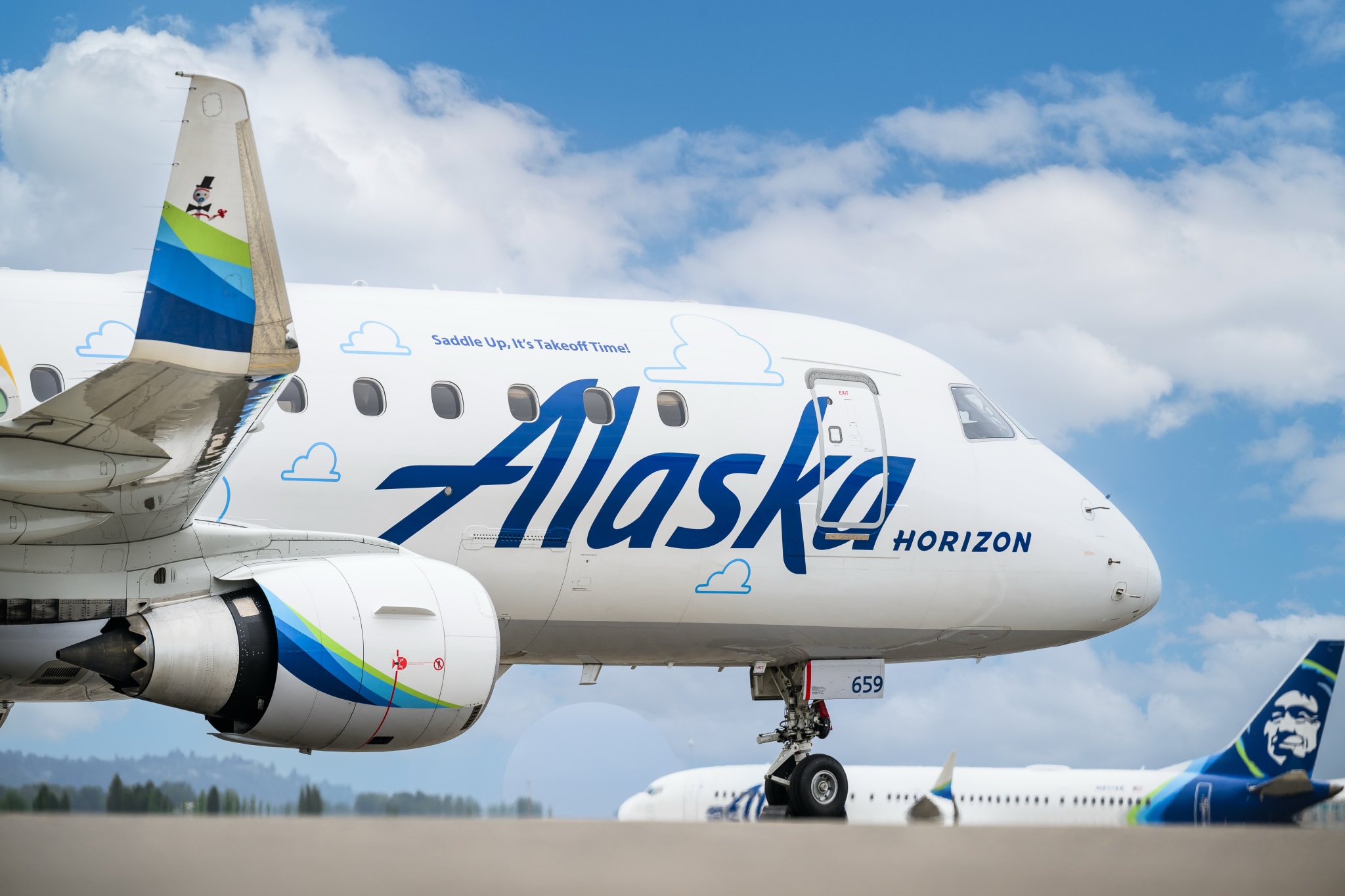 The iconic crew of Toy Story, along with some new friends from the upcoming fifth film, can be seen flying American airspace in style thanks to a new livery from Alaska Airlines.