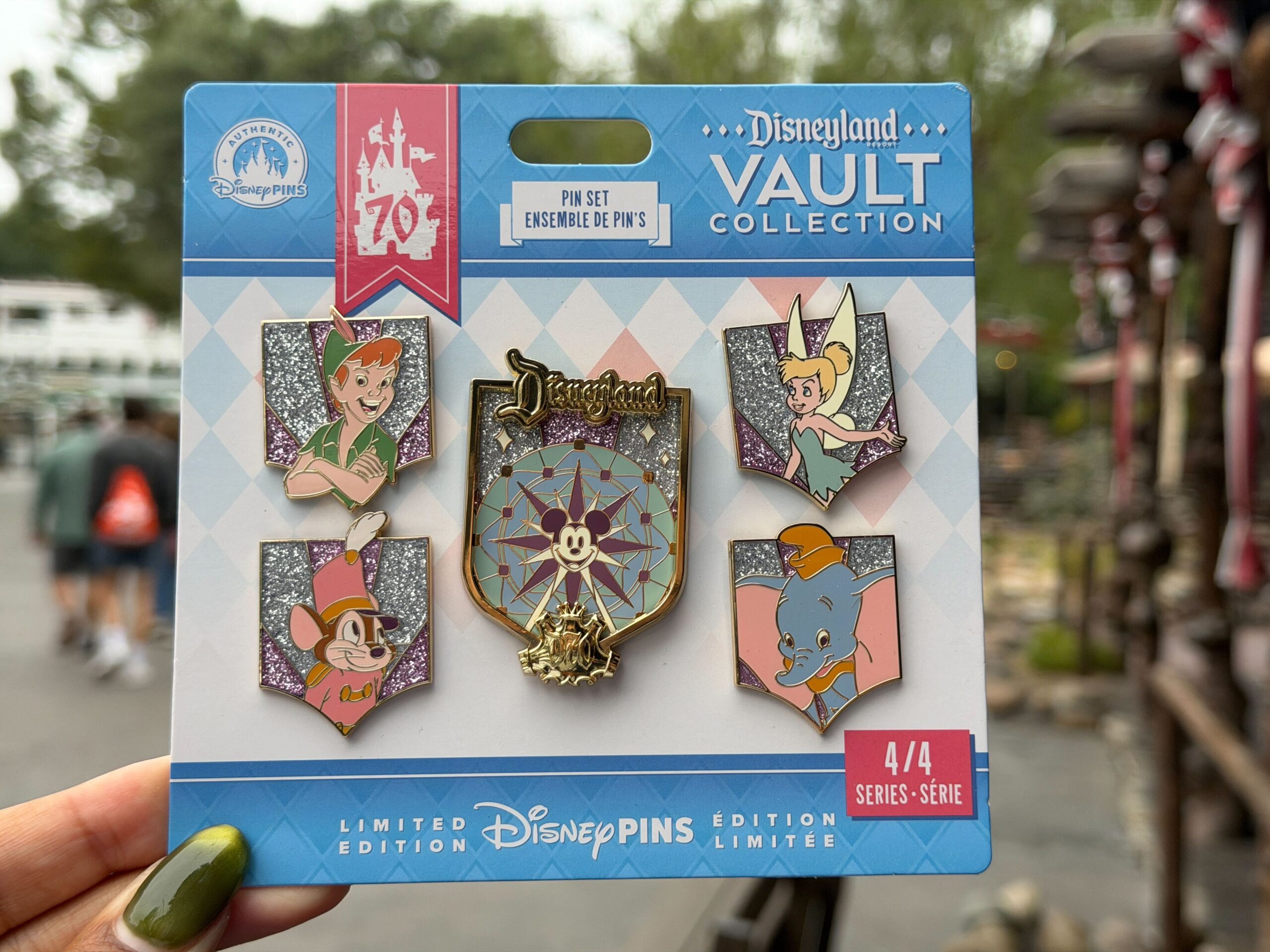 Disneyland Pin Tuesday: Disney Artist Collection, 'The Lion King ...