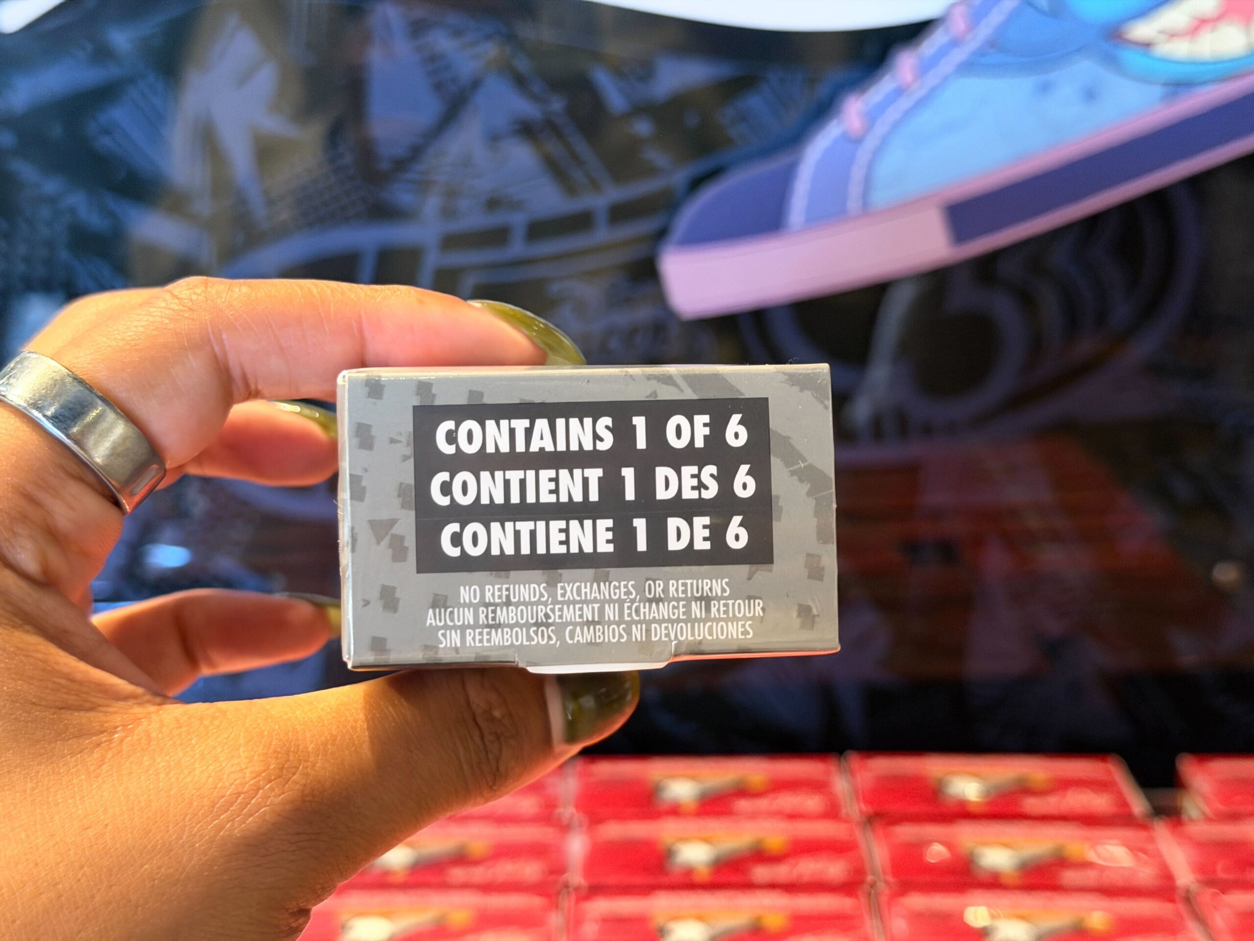 Side of Series 8 Mystery Lacer box.