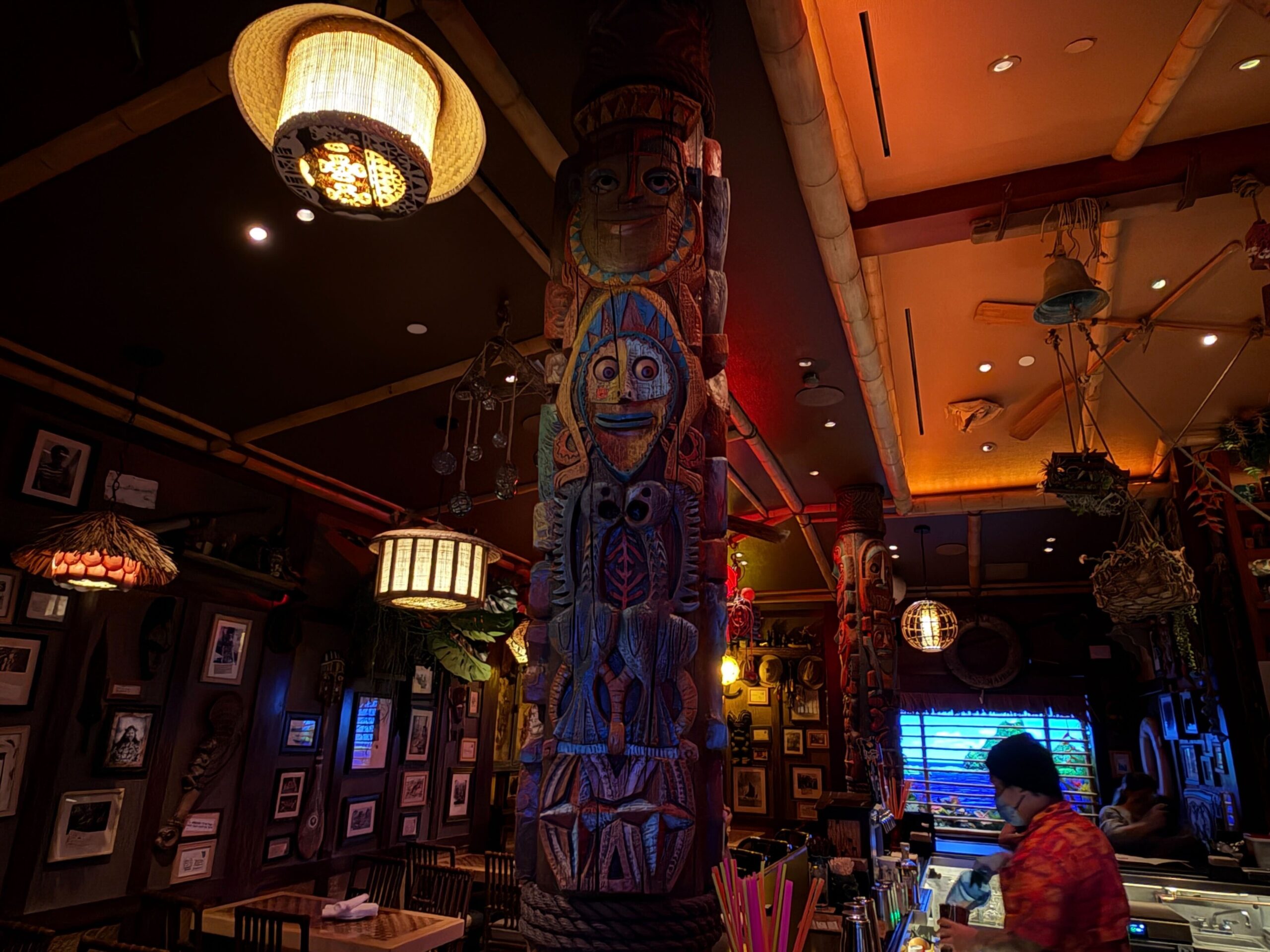Disneyland Hotel Trader Sam's tiki bar totem poles.